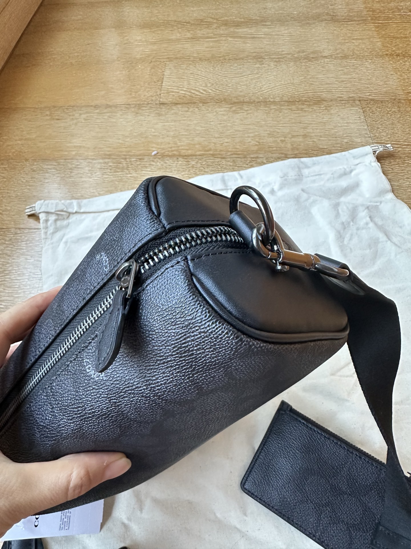 Coach 纯 Coach蔻驰 CV762 AXEL系列二合一 相机包斜挎包邮差包 头层牛皮配新版暗标徽章PVC老花料材质