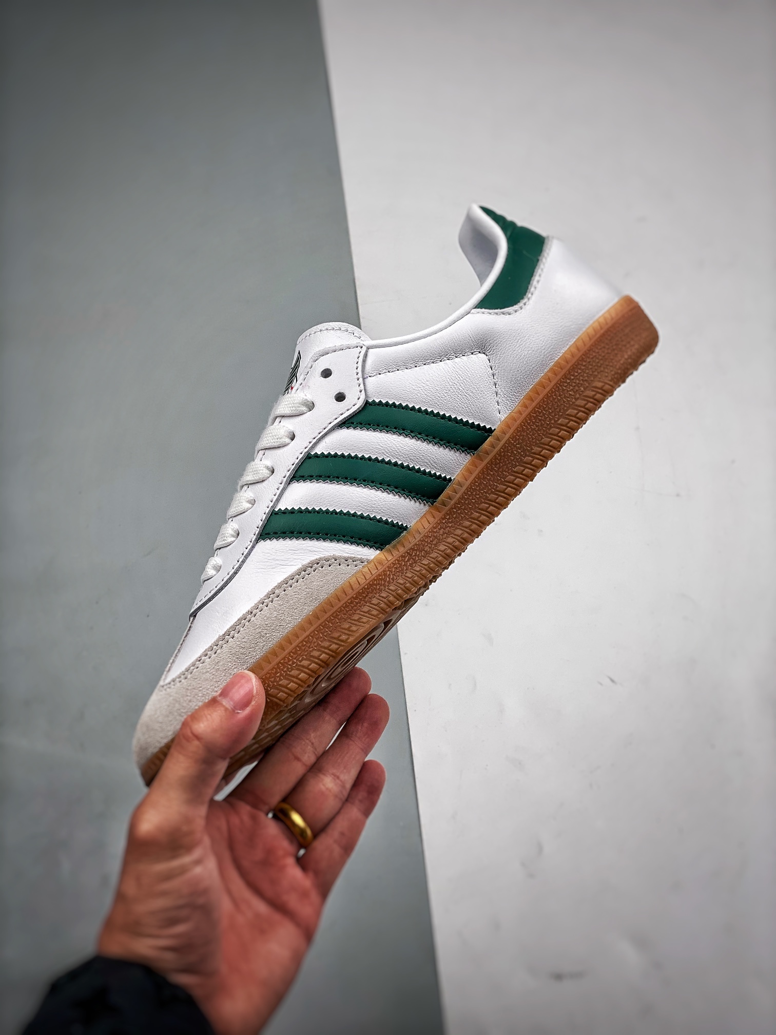 AdidasOriginalSambaOG白绿桑巴低帮休闲板鞋货号HQ7036全新高端零售平台专供品质出