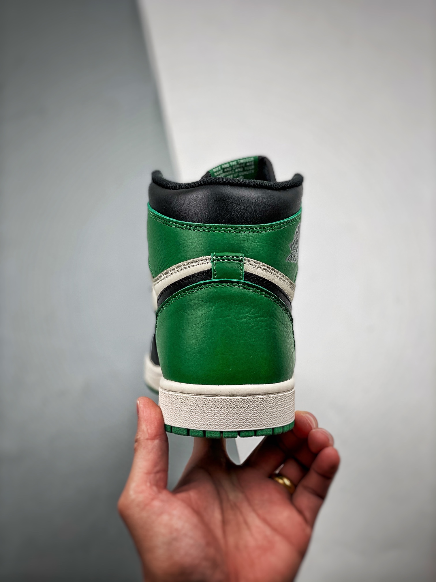 AJ1黑绿脚趾尺码40-47.5总裁S2版出品-AirJordan1RetroHighPineGreen