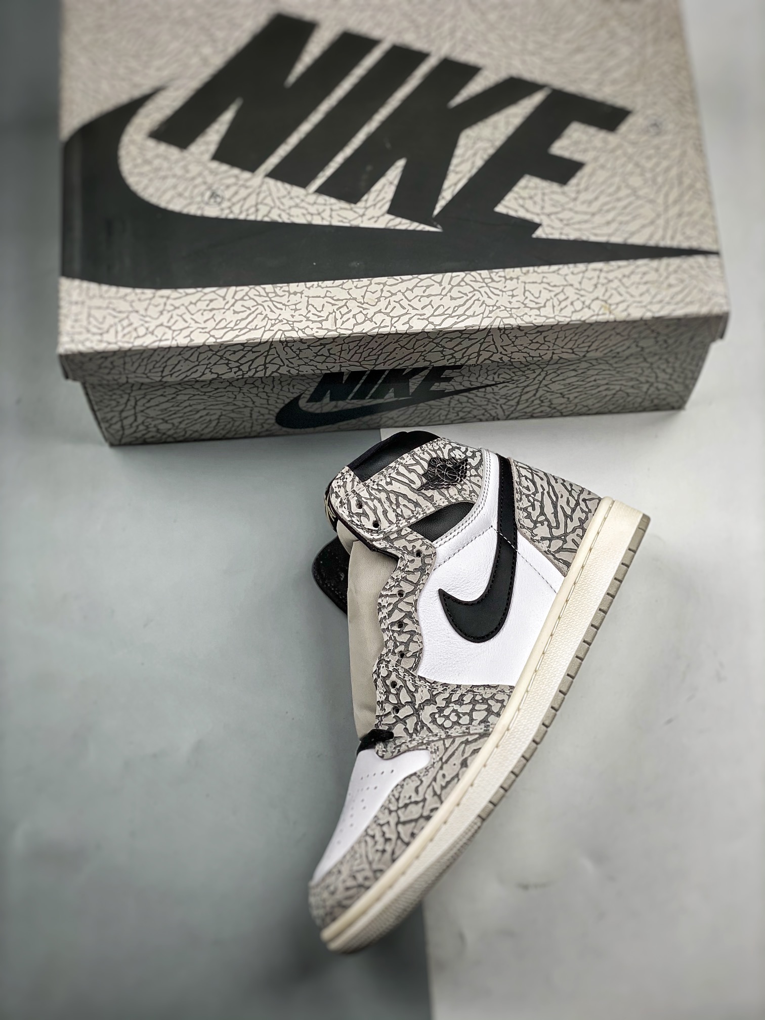 AJ1白黑鞋码40-47.5总裁S2版出品-AirJordan1HighOG“WhiteCement”爆