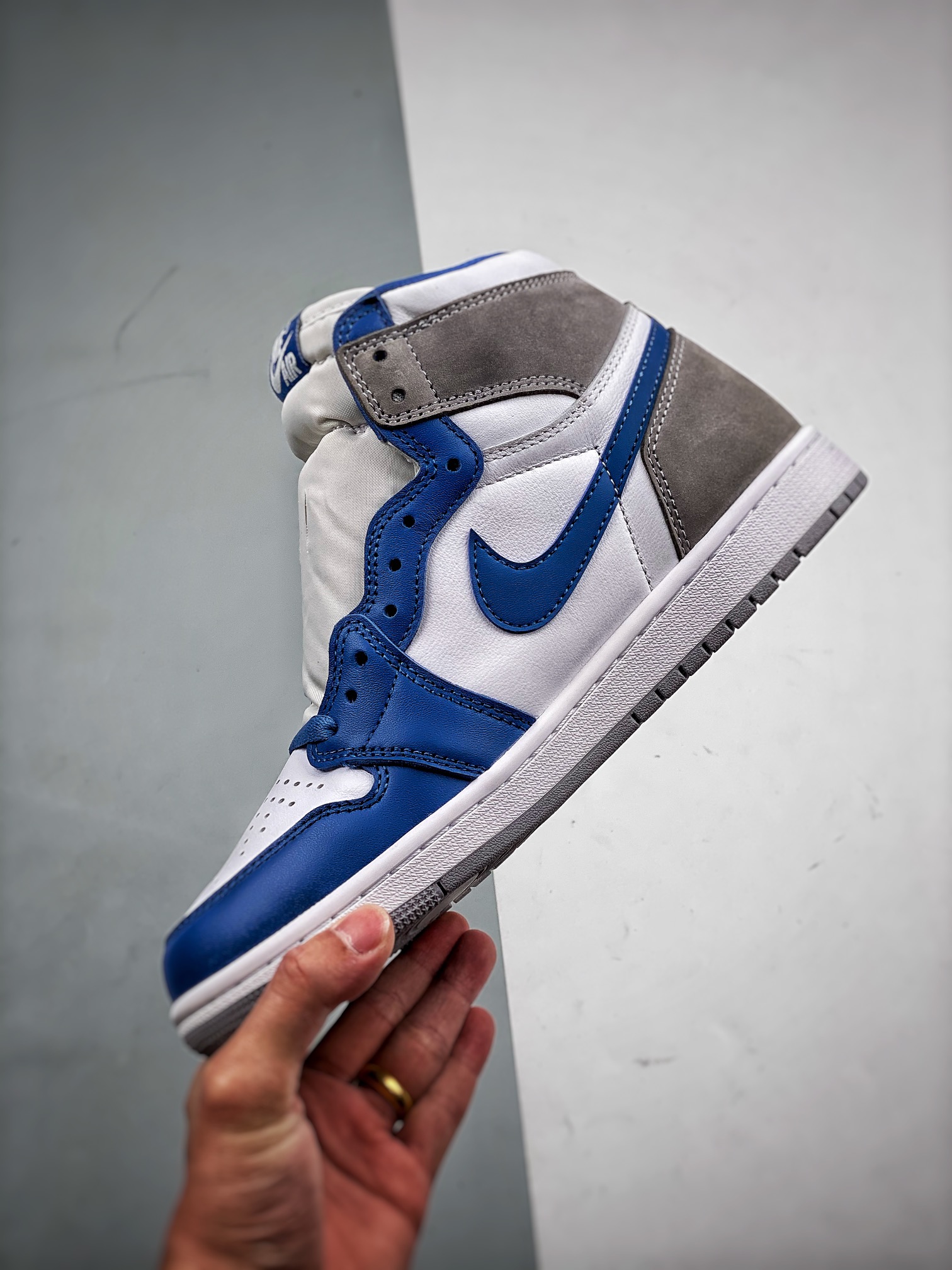 AJ1蓝白尺码:40-47.5总裁S2版出品-AirJordan1HighAJ1蓝白真兰高帮复古篮球鞋D