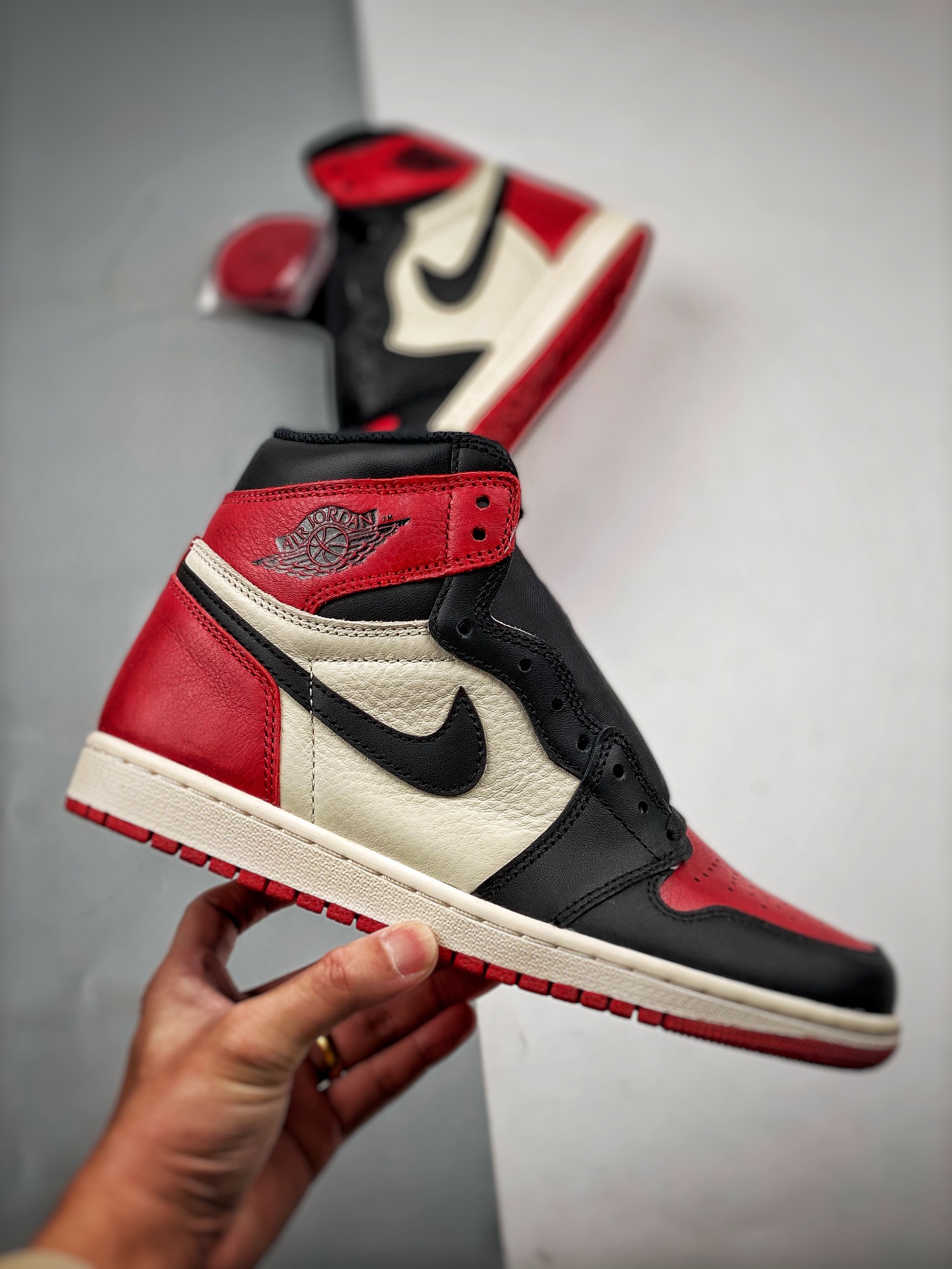 AJ1黑红脚趾鞋码36-47.5总裁S2版出品-AirJordan1RetroHighBredToe黑红