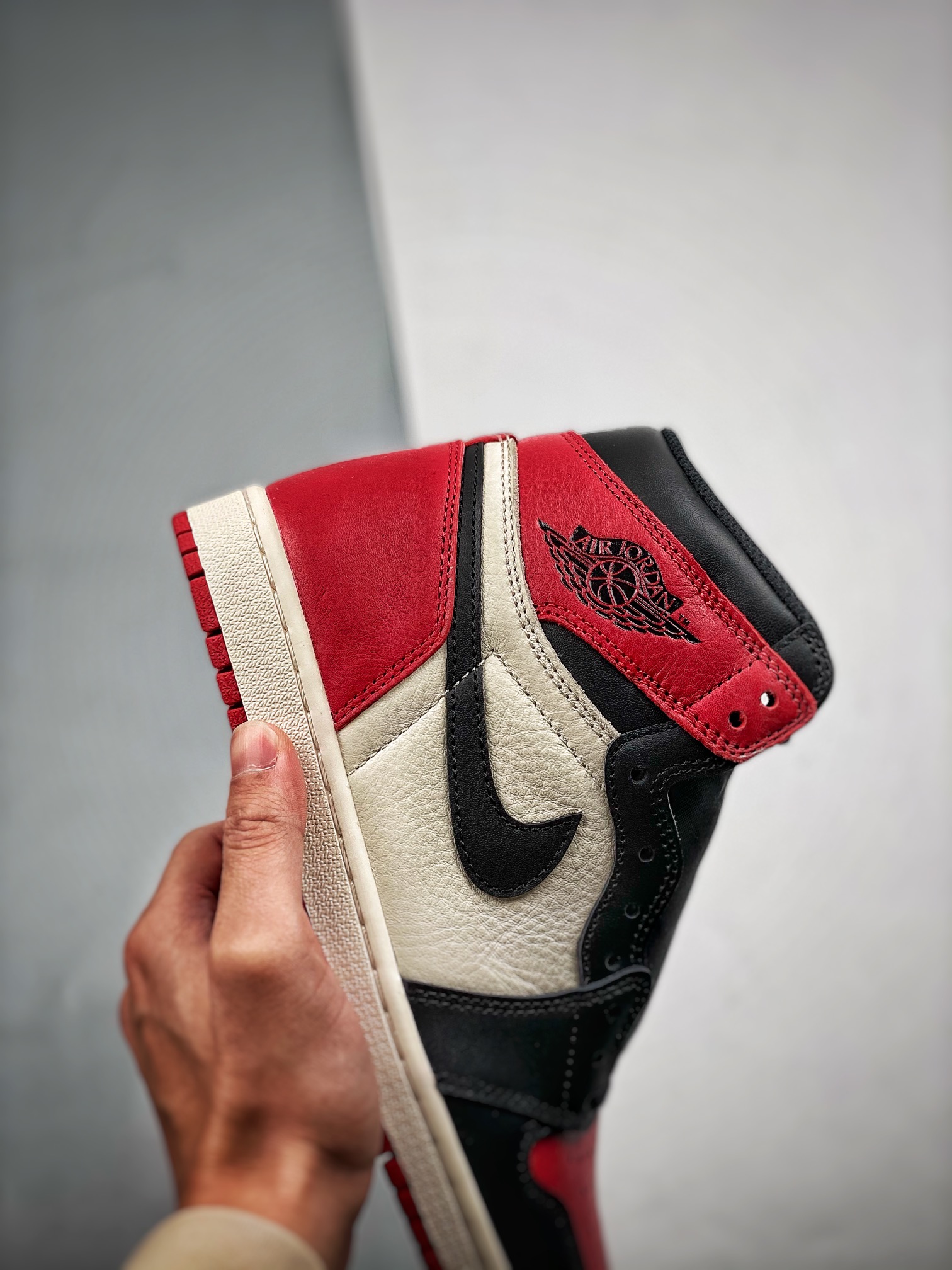 AJ1黑红脚趾鞋码36-47.5总裁S2版出品-AirJordan1RetroHighBredToe黑红