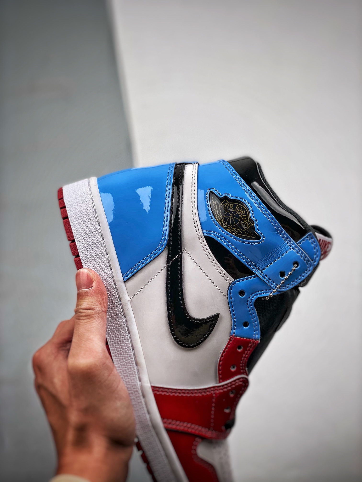 AJ1漆皮警灯尺码:36-47.5总裁S2版出品-AirJordanAJ1RetroHigh漆皮警灯CK