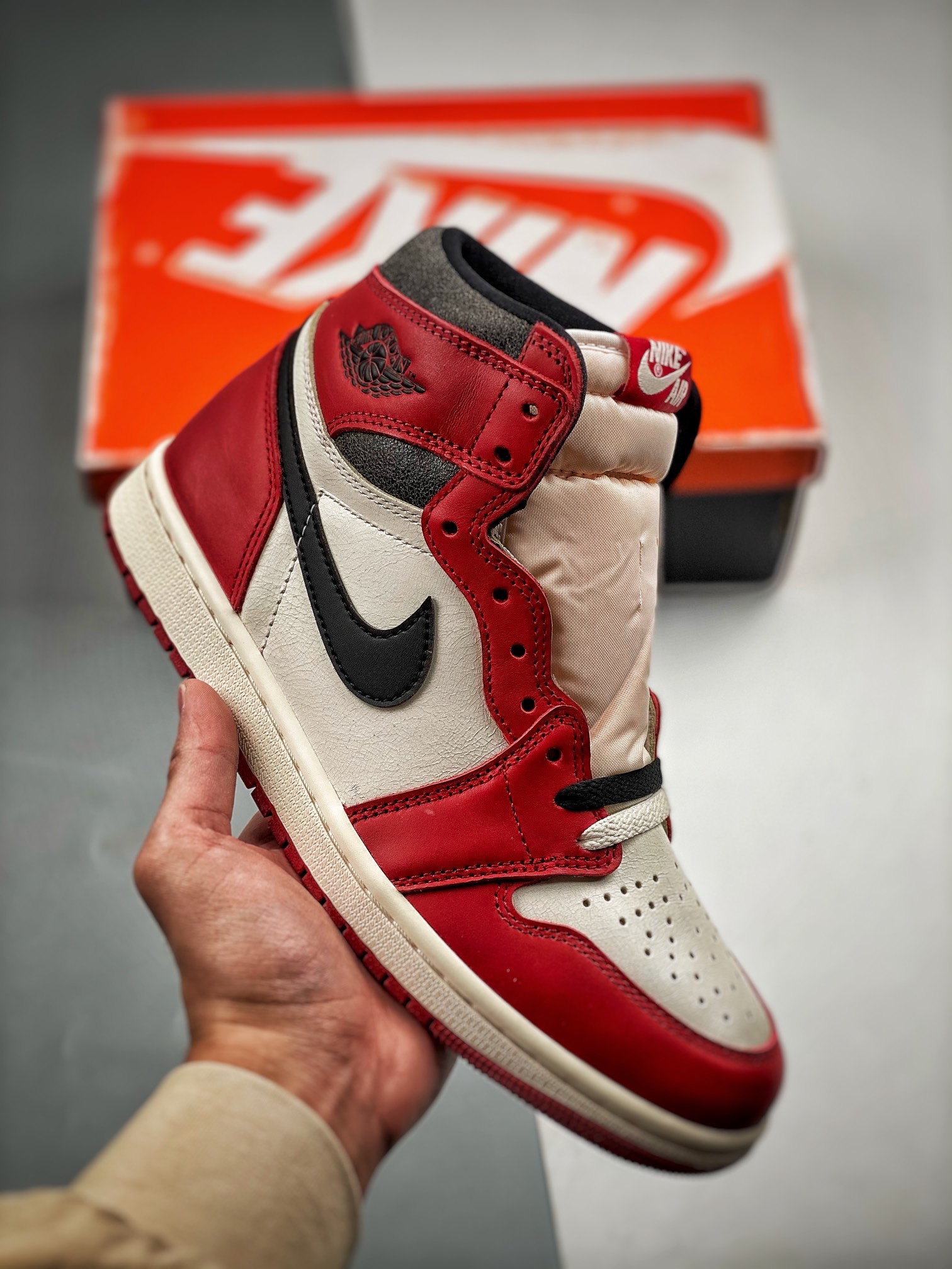 AJ1芝加哥做旧尺码:40-47.5总裁S2版出品-AirJordan1ChicagoRetroOG芝加