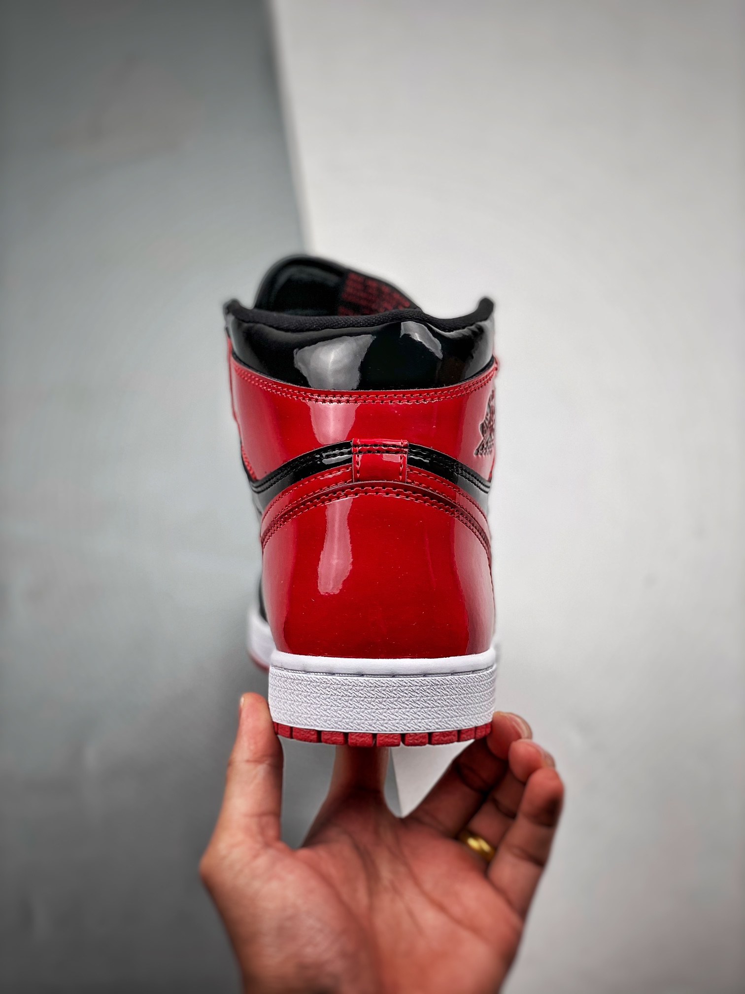 AJ1红漆皮尺码36-47.5总裁S2版出品-AirJordan1“BredPatent”红漆皮全明星5