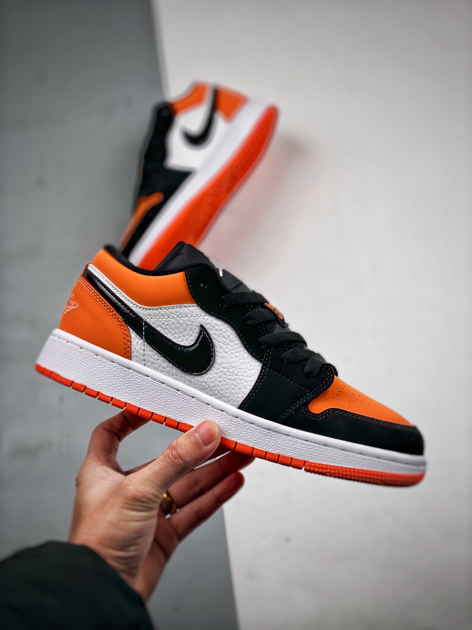 支持放店AirJordan1LowShatteredBackboard白橙扣碎大厂纯原生产线出品全新开发