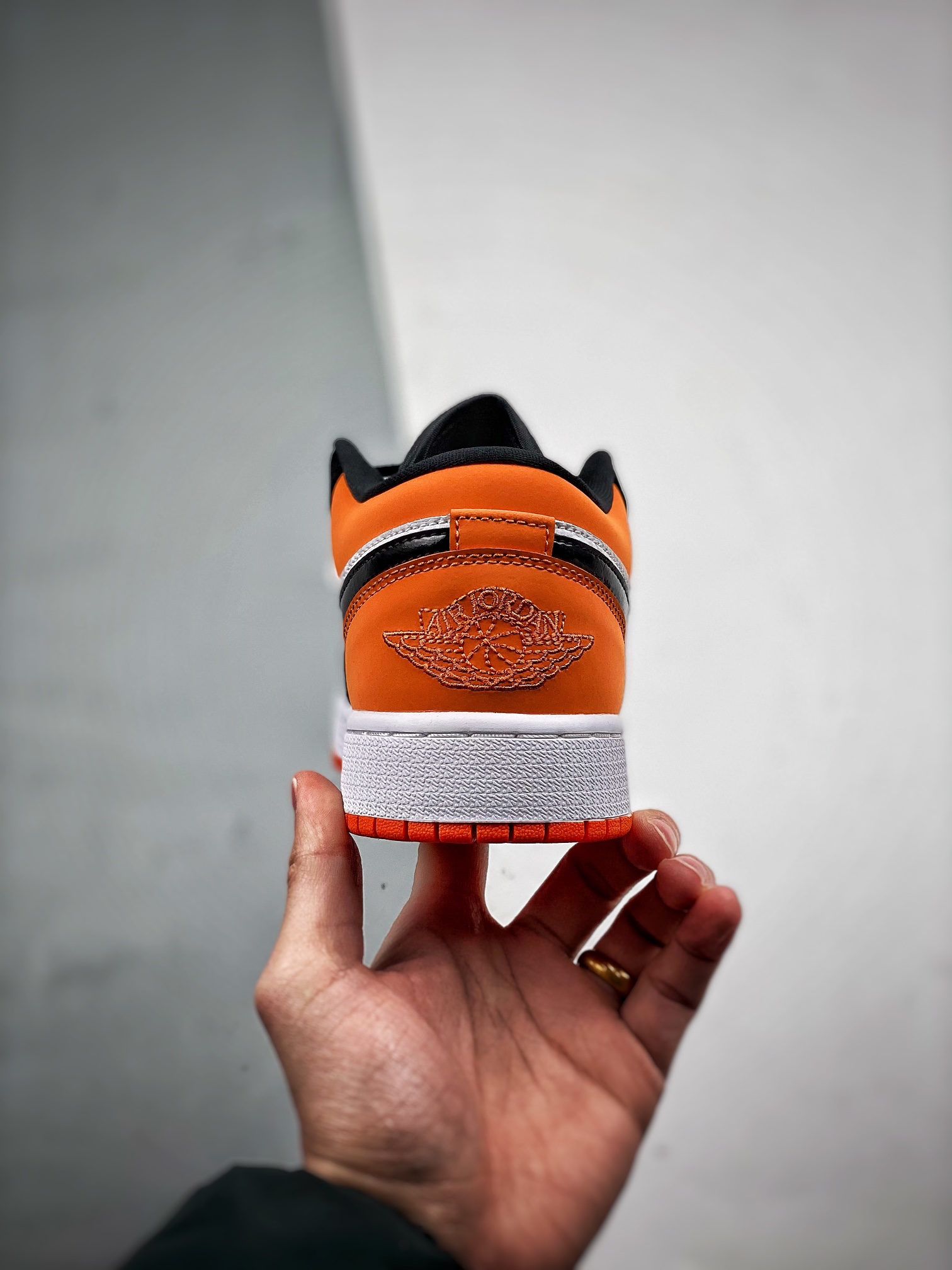 支持放店AirJordan1LowShatteredBackboard白橙扣碎大厂纯原生产线出品全新开发