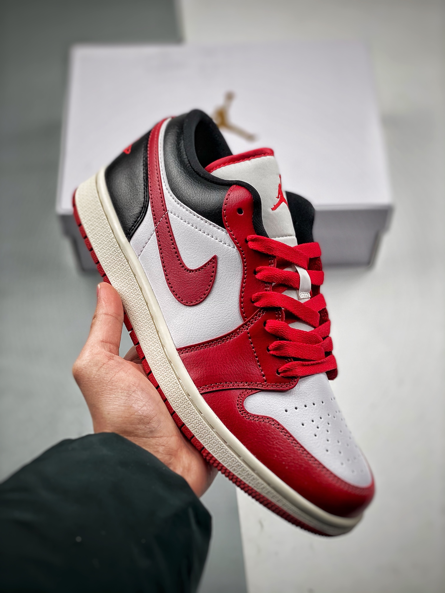 支持放店AirJordan1Low白红黑大厂纯原生产线出品全新开发原鞋比对匹配率98%原楦原纸板开发极致