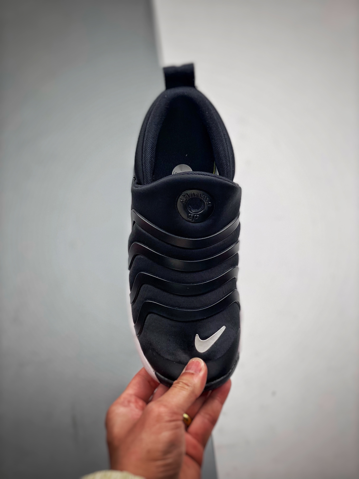 Nike耐克经典毛毛虫儿童鞋透气网布内里套脚设计更方便宝宝自己穿脱鞋底融入凹槽设计防滑柔韧灵活谁的童年还