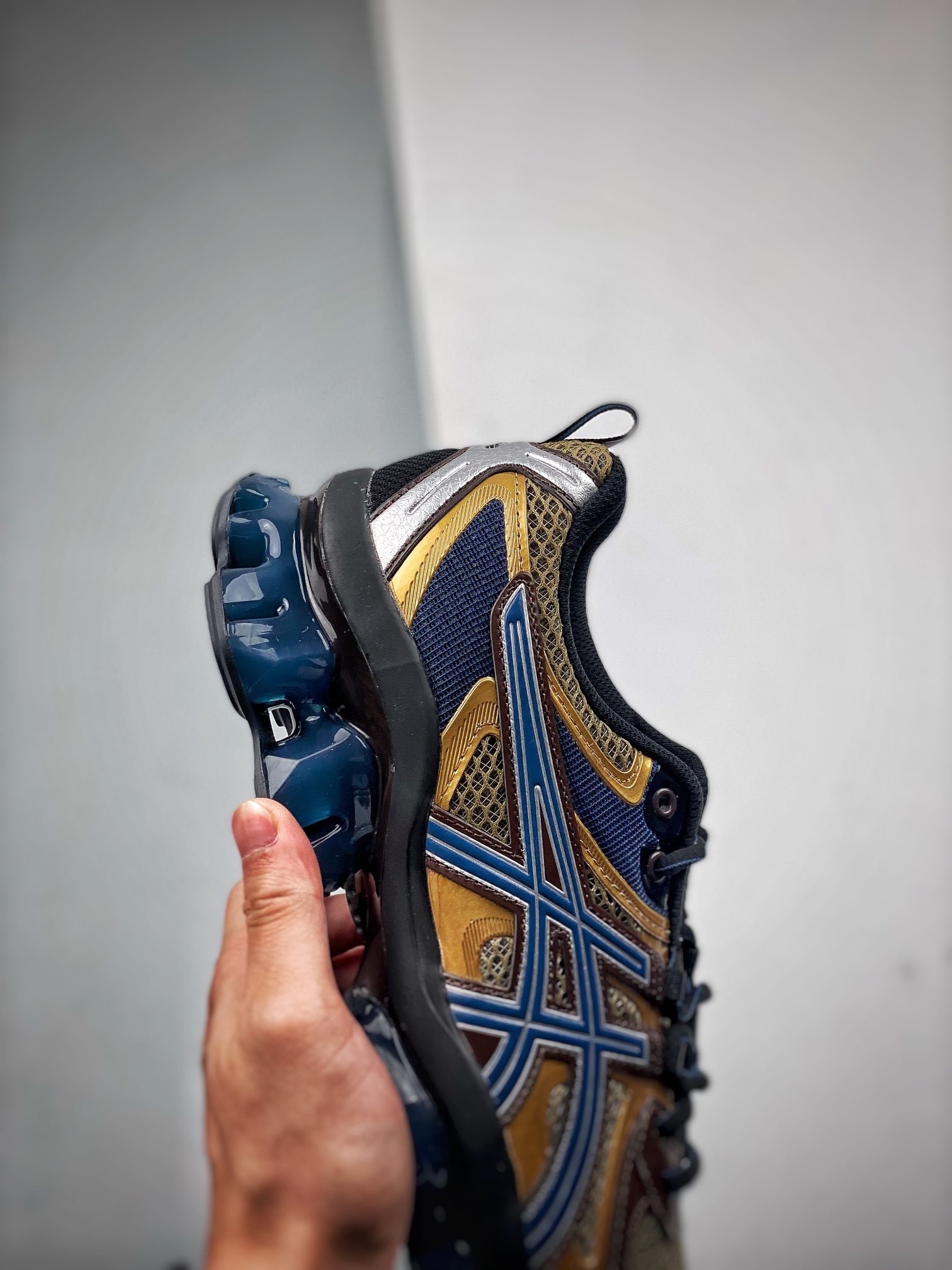 AsicsGel-QUANTUMKINETIC纯原版本亚瑟士运动休闲透气专业跑鞋轻量舒适透气材质全滴塑鞋