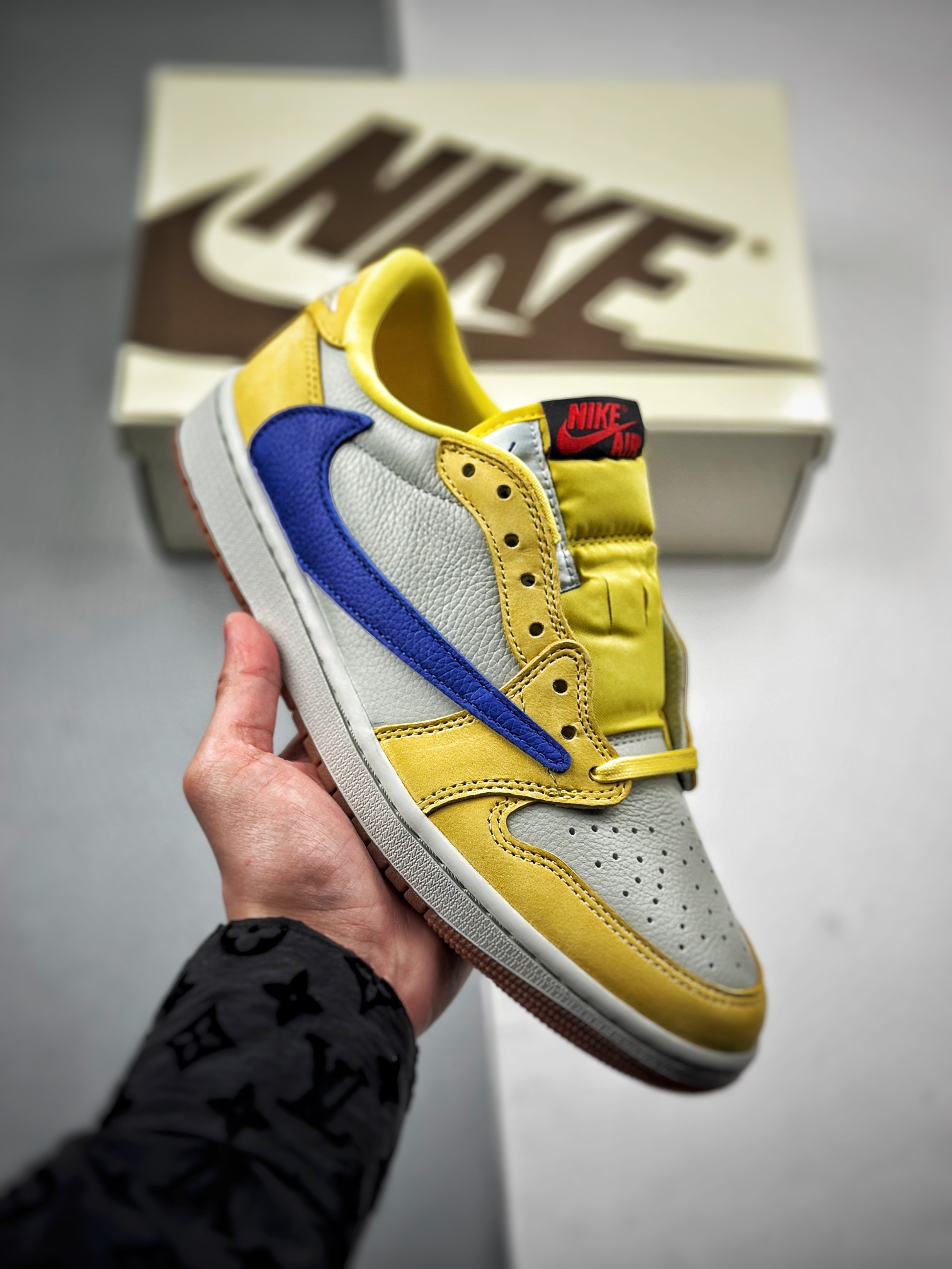 Air Jordan 1 Diseñador
 Zapatos Air Jordan Blanco Amarillo