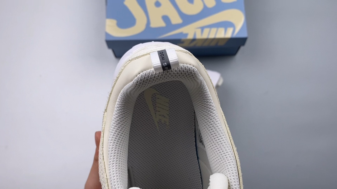 Travis Scott x Nike Shark-A-Don White Low-Top Sneakers - Comfort & Style