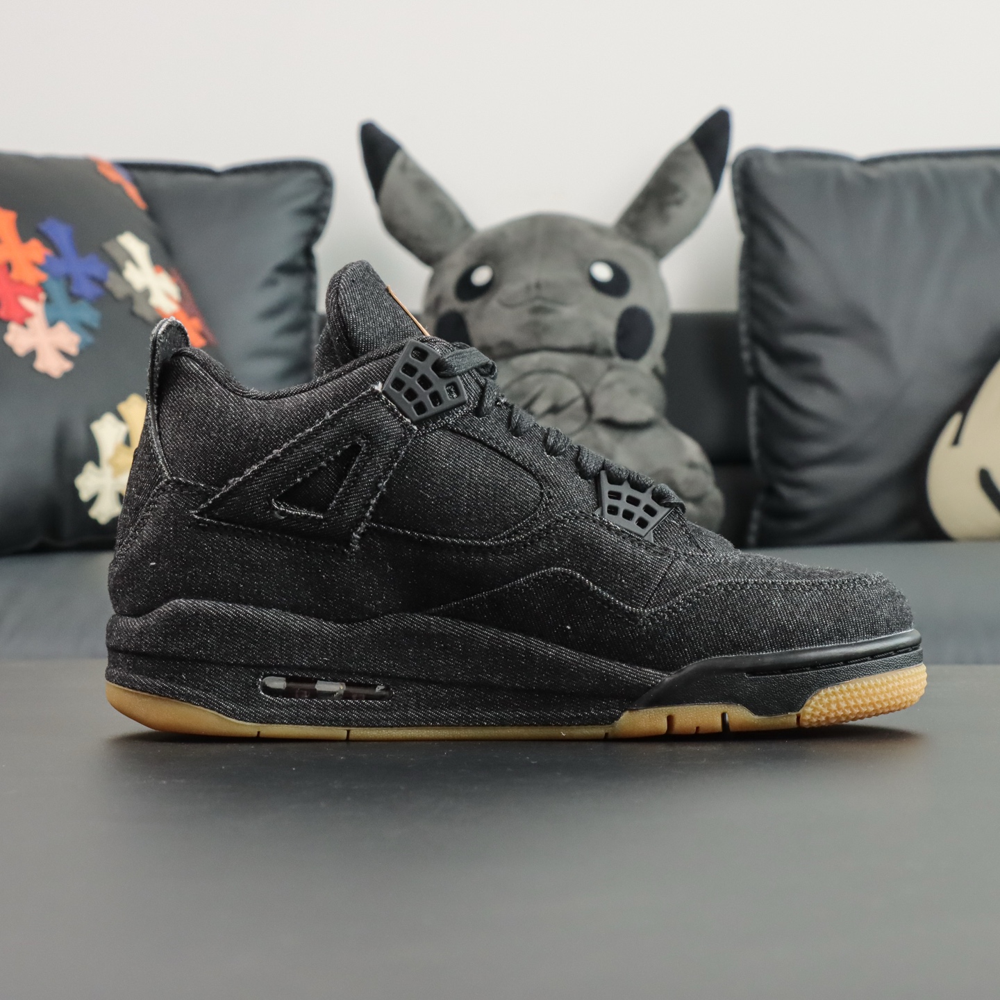 Levi's x Air Jordan 4 Black Denim Sneakers Limited Edition 6 i1746445726807 82 0 5