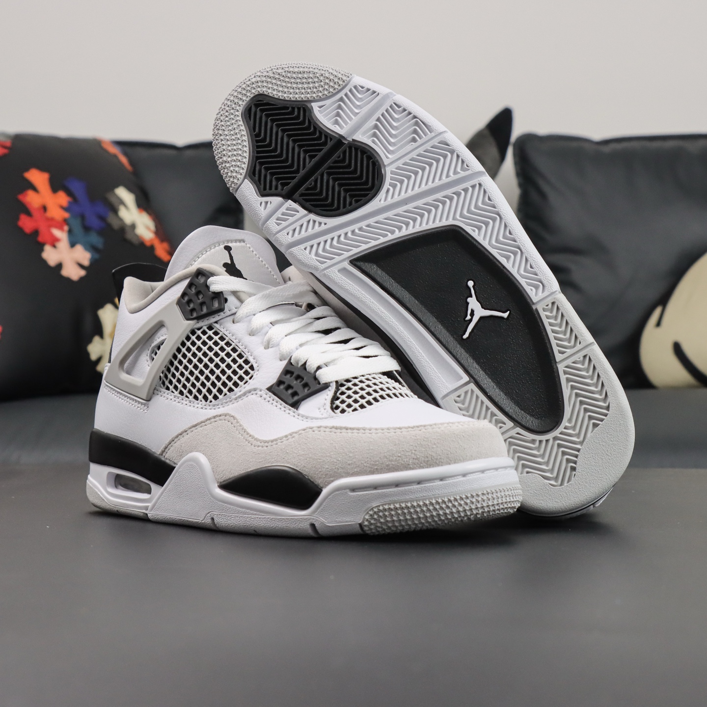 
Jordan Air Jordan 4 retro military black  灰白黑 白水泥2.