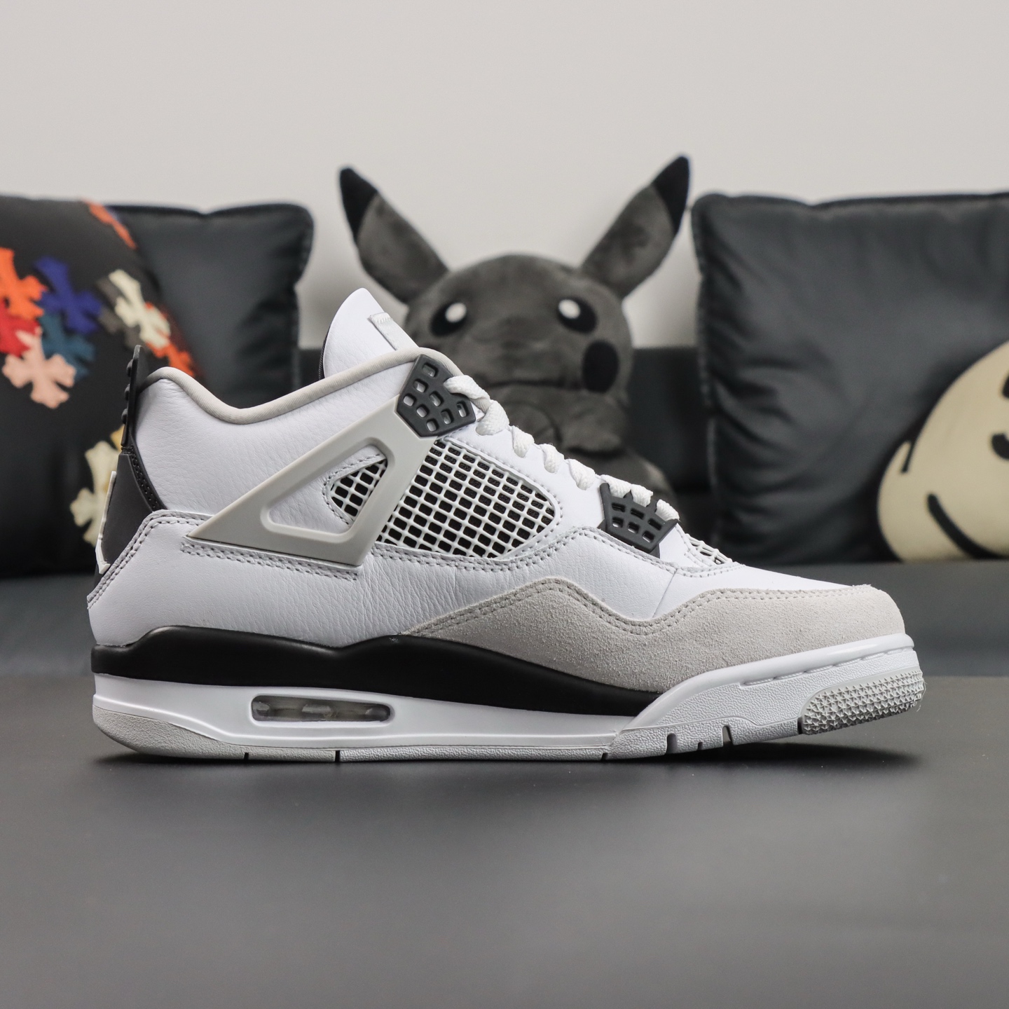 
Jordan Air Jordan 4 retro military black  灰白黑 白水泥2.