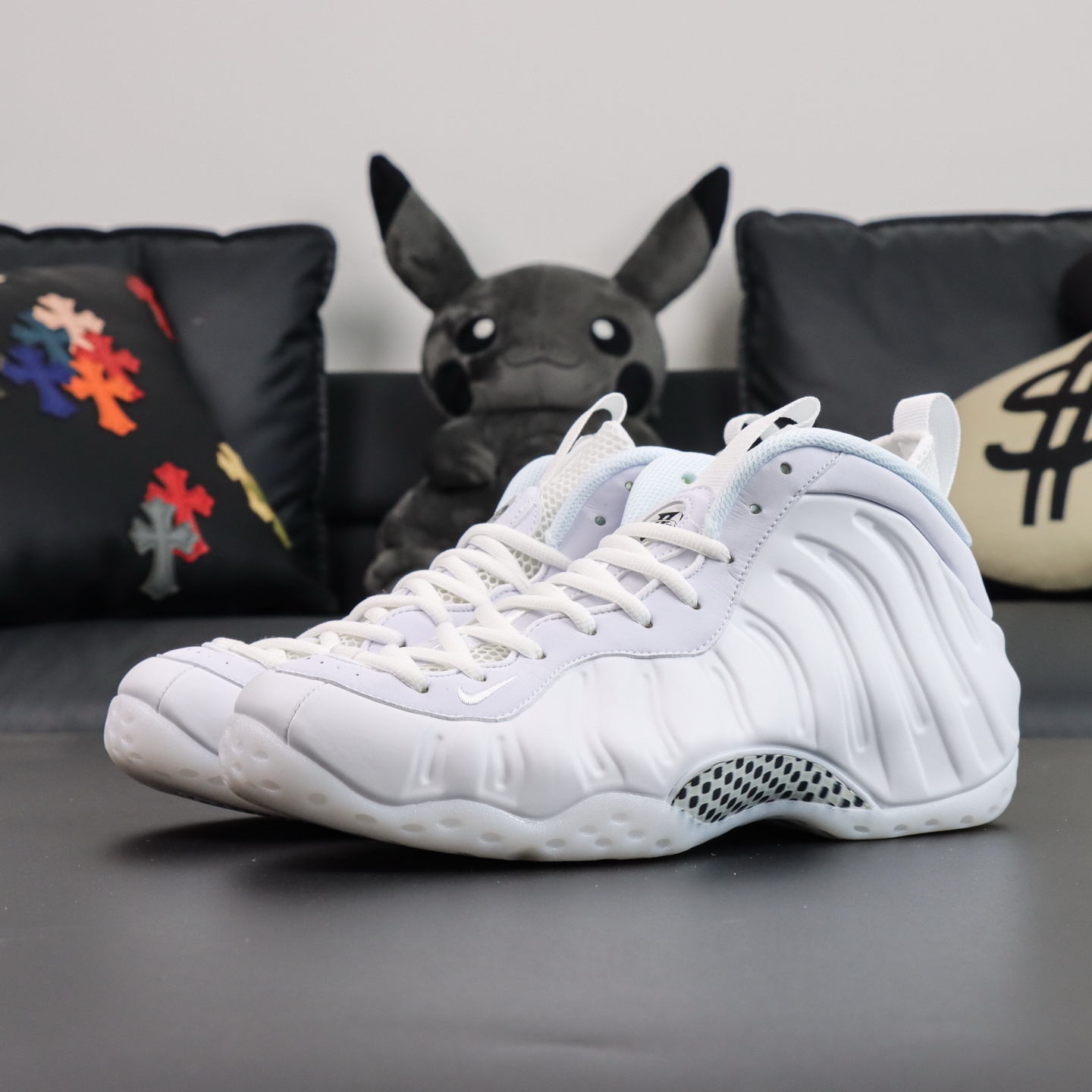
Nike Air Foamposite One “Triple White” 白色 FQ4303 40