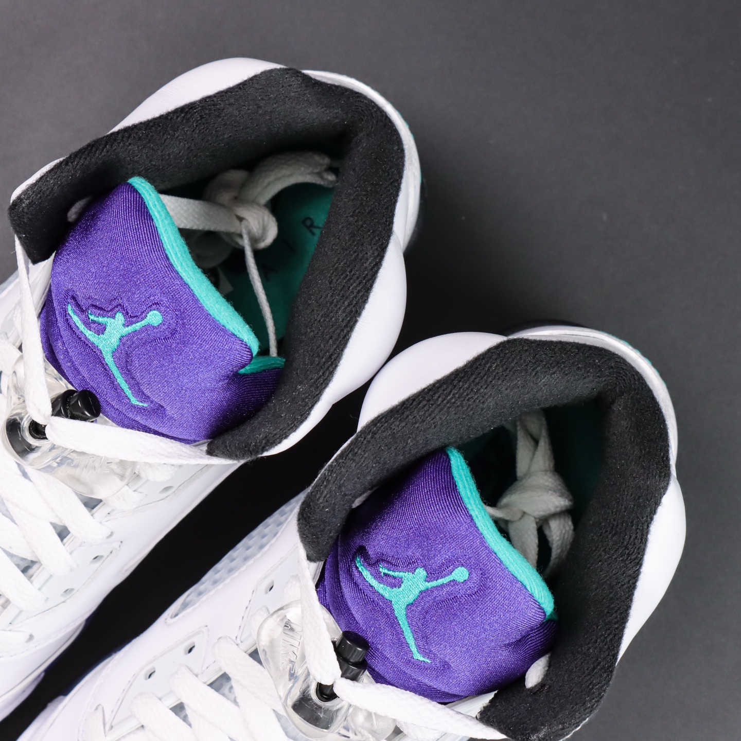 
Jordan Air Jordan 5 Retro Grape 白紫葡萄 女鞋 HQ7980-100
