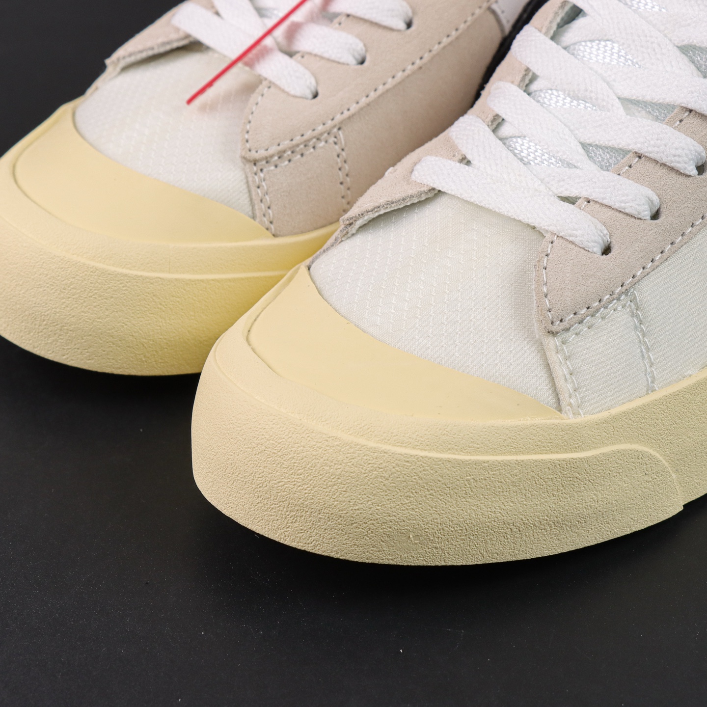  Off-White x NK Blazer Mid “The Ten” 米白色 AA3832-100

