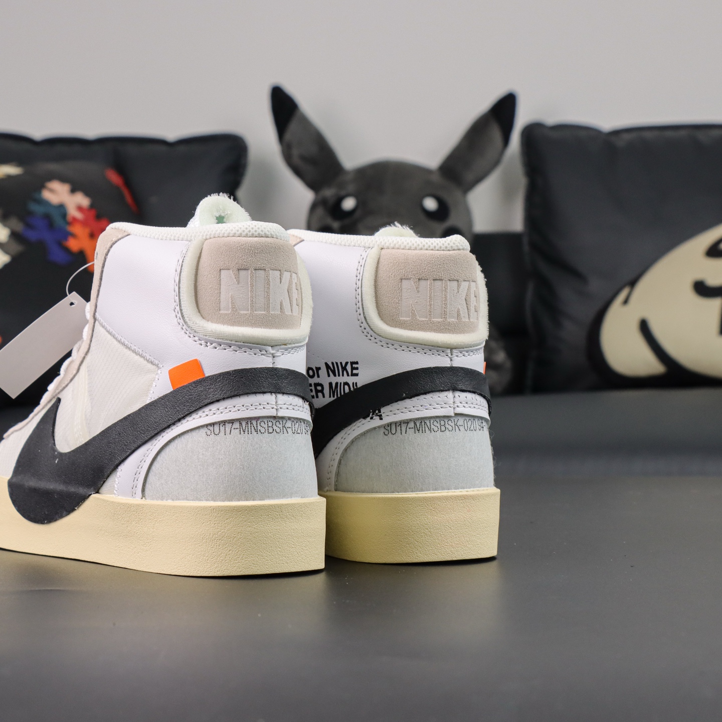  Off-White x NK Blazer Mid “The Ten” 米白色 AA3832-100
