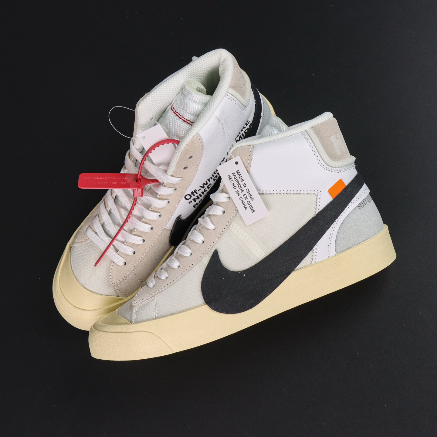  Off-White x NK Blazer Mid “The Ten” 米白色 AA3832-100
