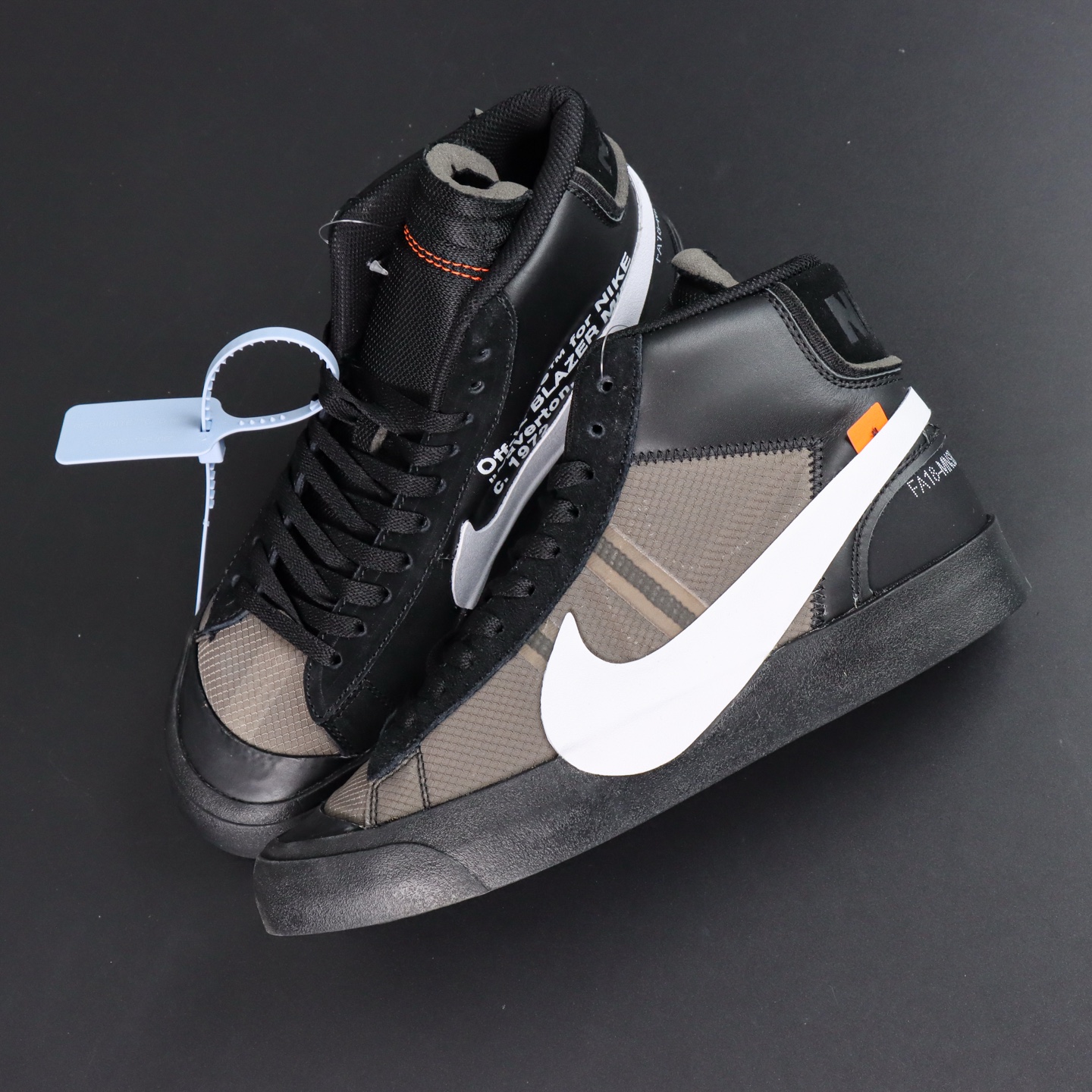  Off-White x NK Blazer Mid “Grim Reaper”黑白万圣节 AA3832
