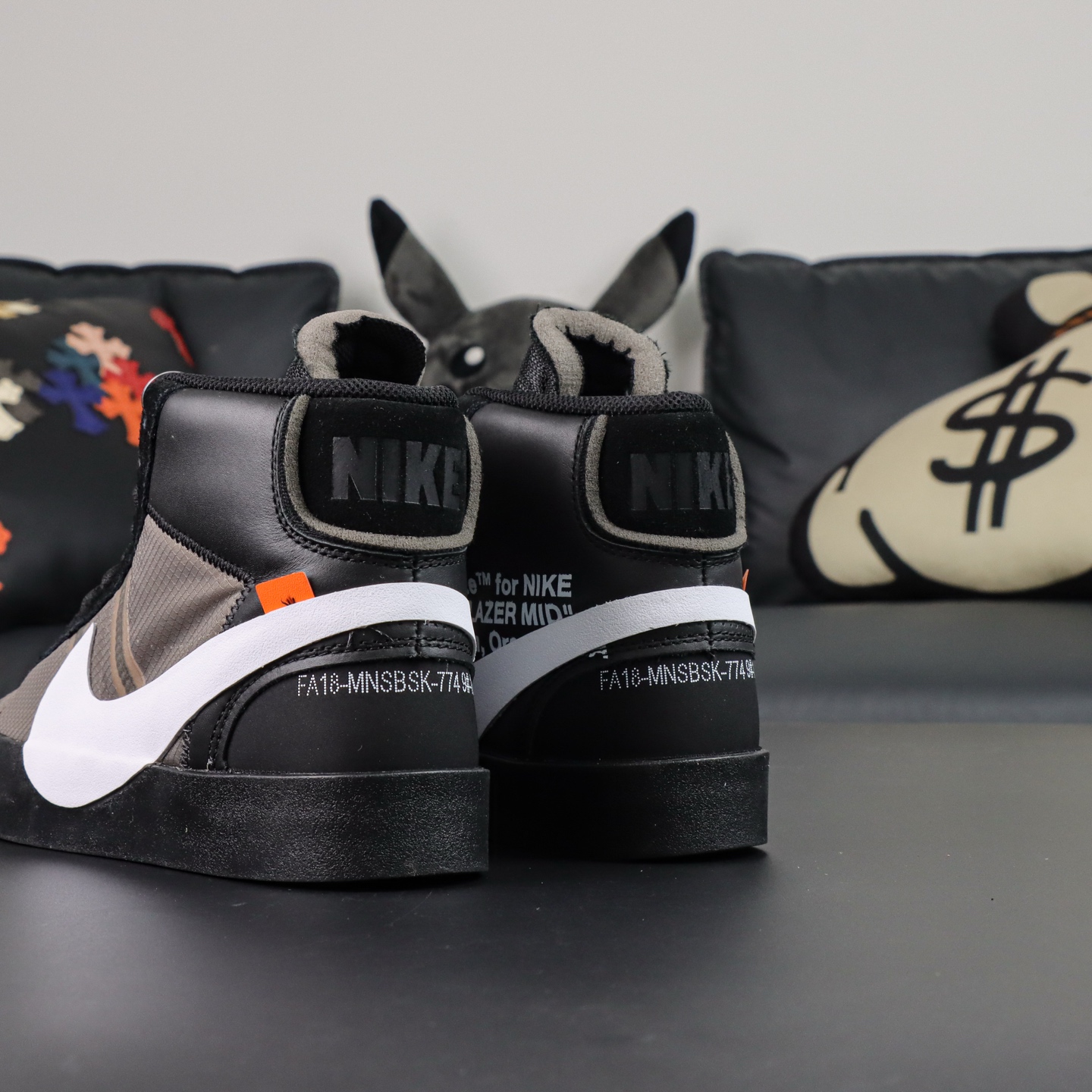  Off-White x NK Blazer Mid “Grim Reaper”黑白万圣节 AA3832