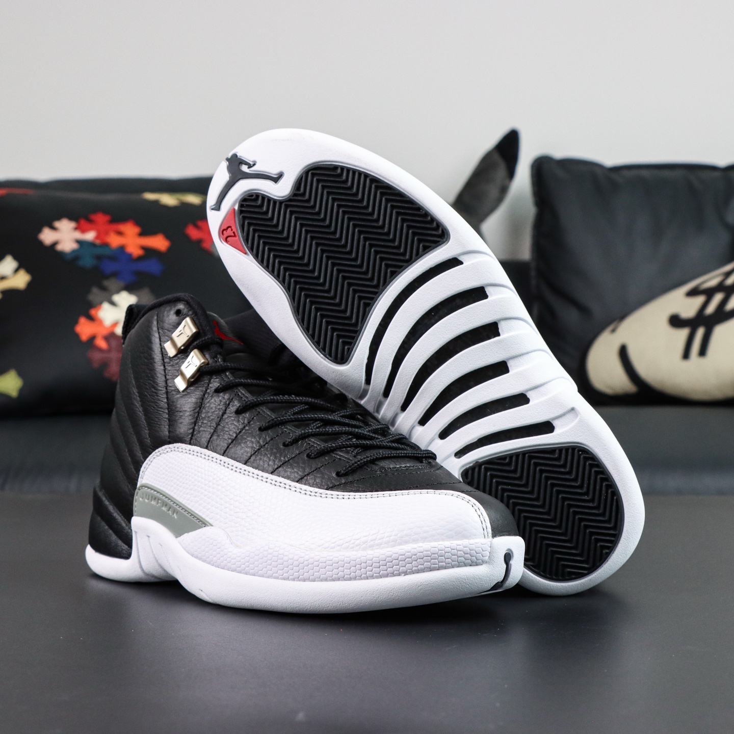 
Air Jordan 12 Retro “playoffs”
AJ12季后赛银扣 外贸纯原订单‼
S2