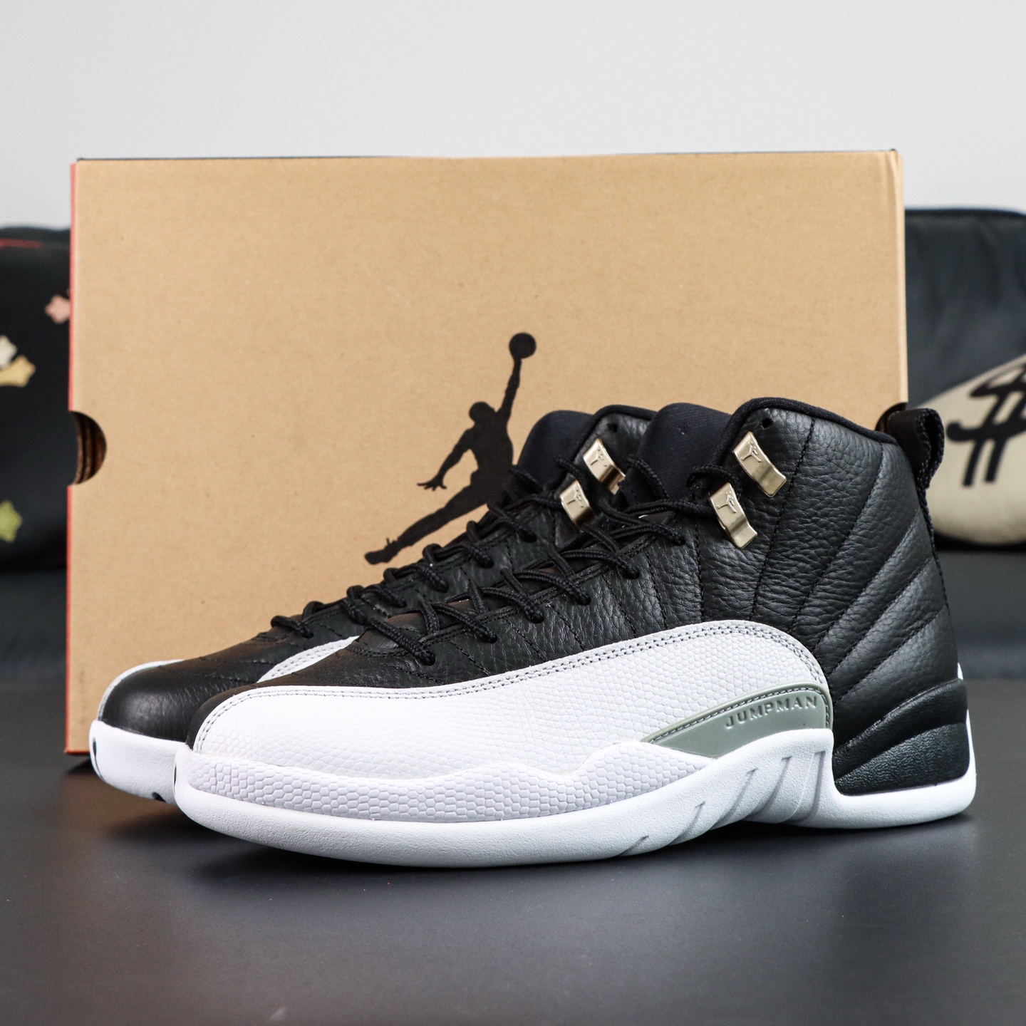 
Air Jordan 12 Retro “playoffs”
AJ12季后赛银扣 外贸纯原订单‼
S2