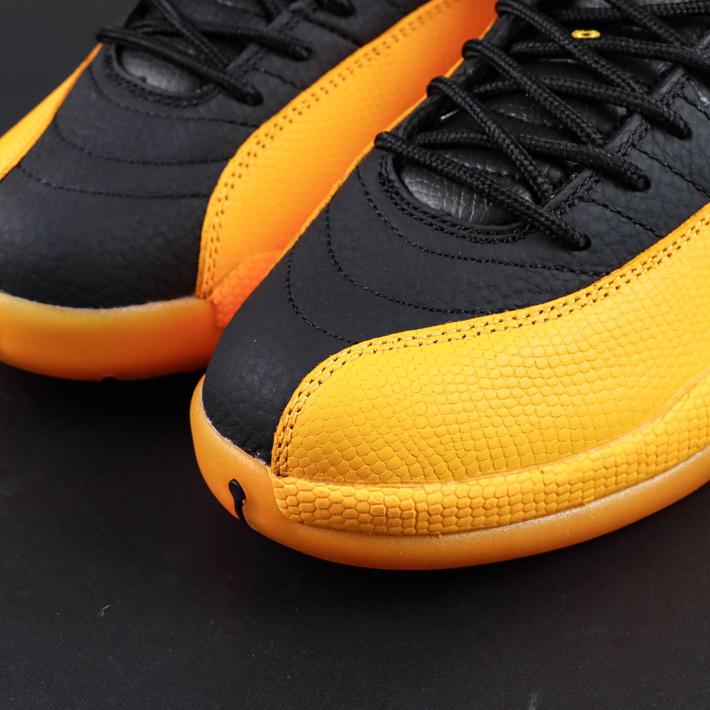 
Air Jordan 12 Retro University Gold
AJ12黑金 外贸纯原订单‼
