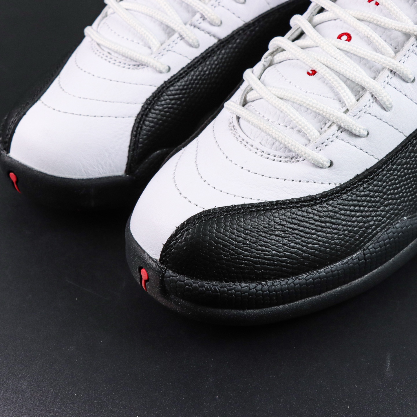 
Air Jordan 12 “Red Taxi”
AJ12白黑红 外贸纯原订单‼
S2纯原生产线出品
