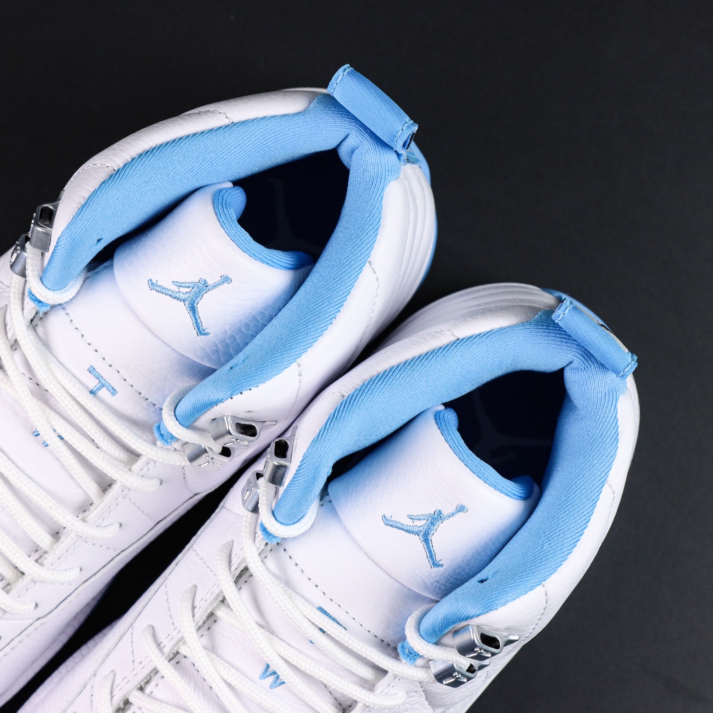 
Air Jordan 12 “MELO”
AJ12北卡蓝 外贸纯原订单‼
S2纯原生产线出品
原楦原纸