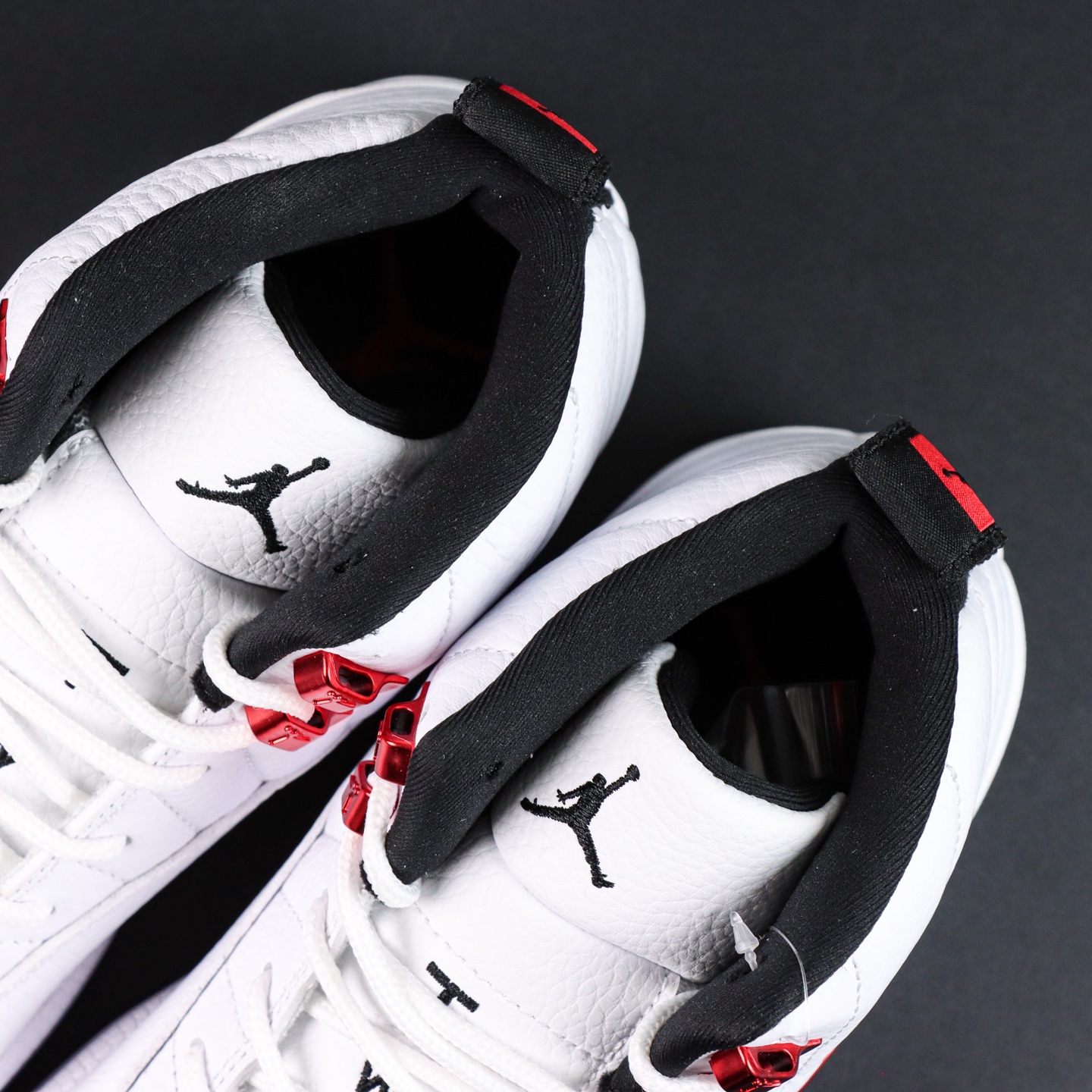 
Air Jordan 12 Retro “twist”
AJ12白红2021 外贸纯原订单‼
S2纯原