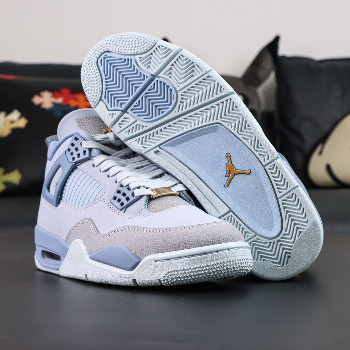 Air Jordan 4 Retro 'NCAA' UN Collaboration Blue (HV9204-407) Premium 3 i1753184816356 5601 0 2