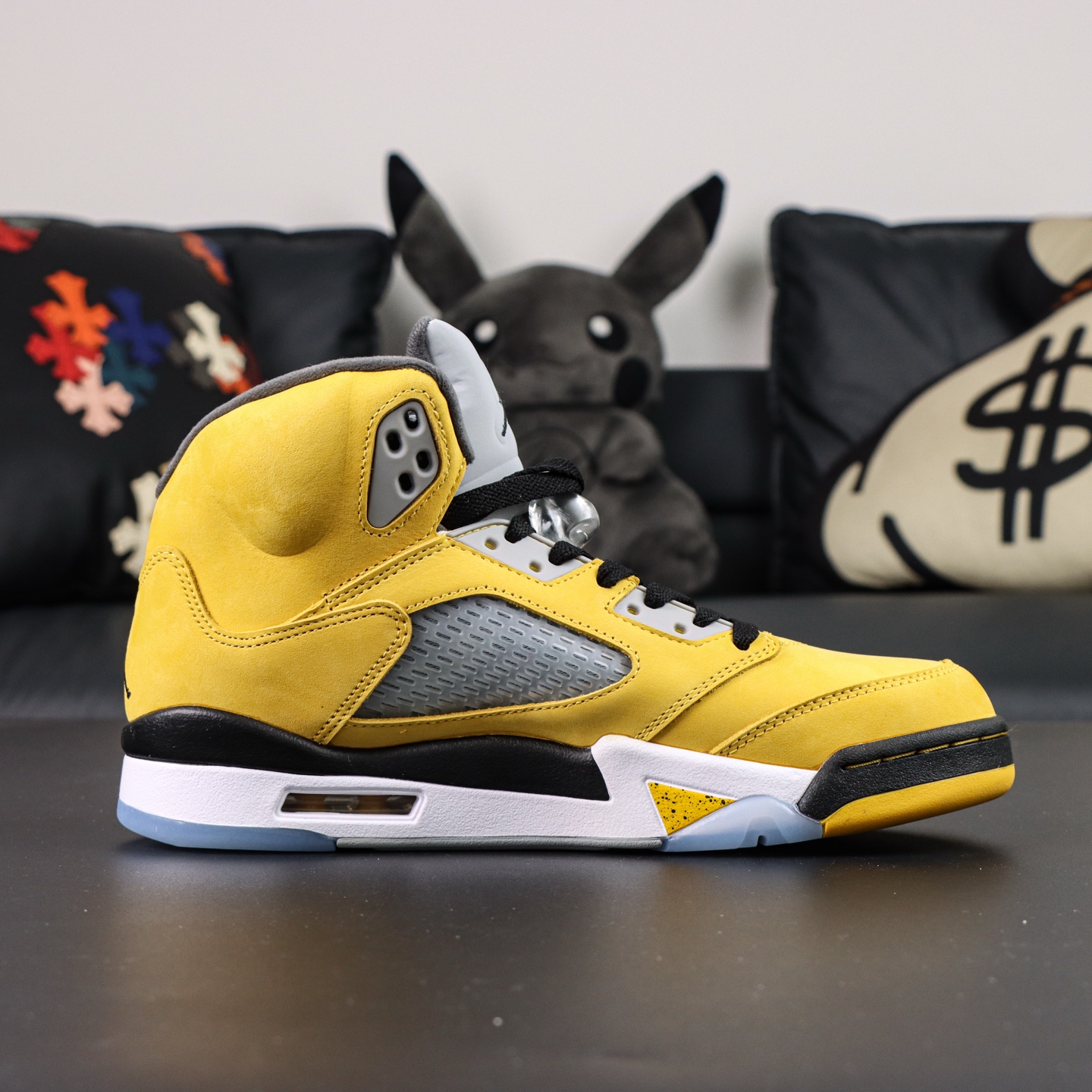 Air Jordan 5 Retro Tokyo T23 Yellow Basketball Shoes - Limited Edition 7 i1754049564411 3337 0 5