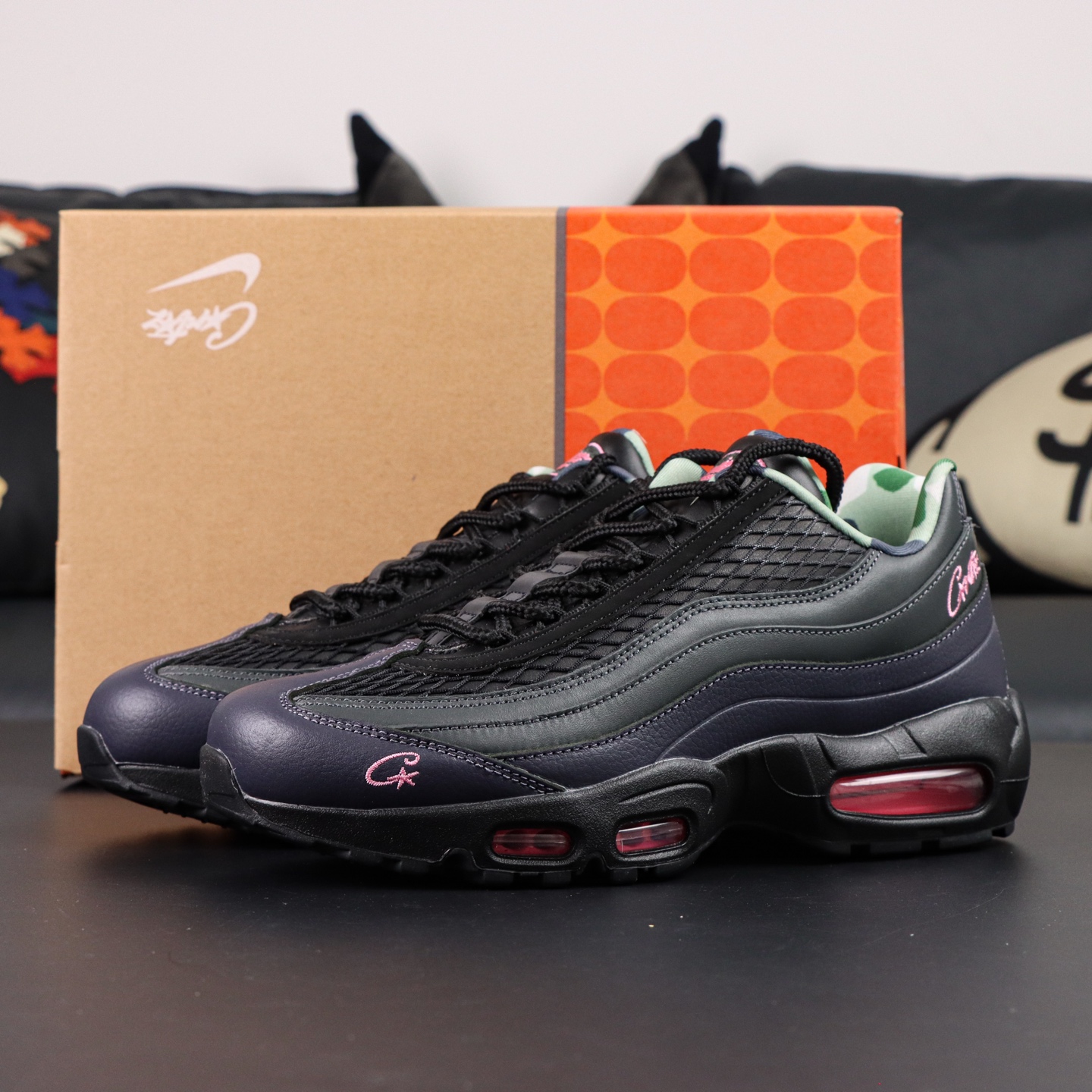 Corteiz x Nike Air Max 95: Black/Pink, Cushioned, Street-Style Running Shoes 5 i1755346355948 8867 0 3