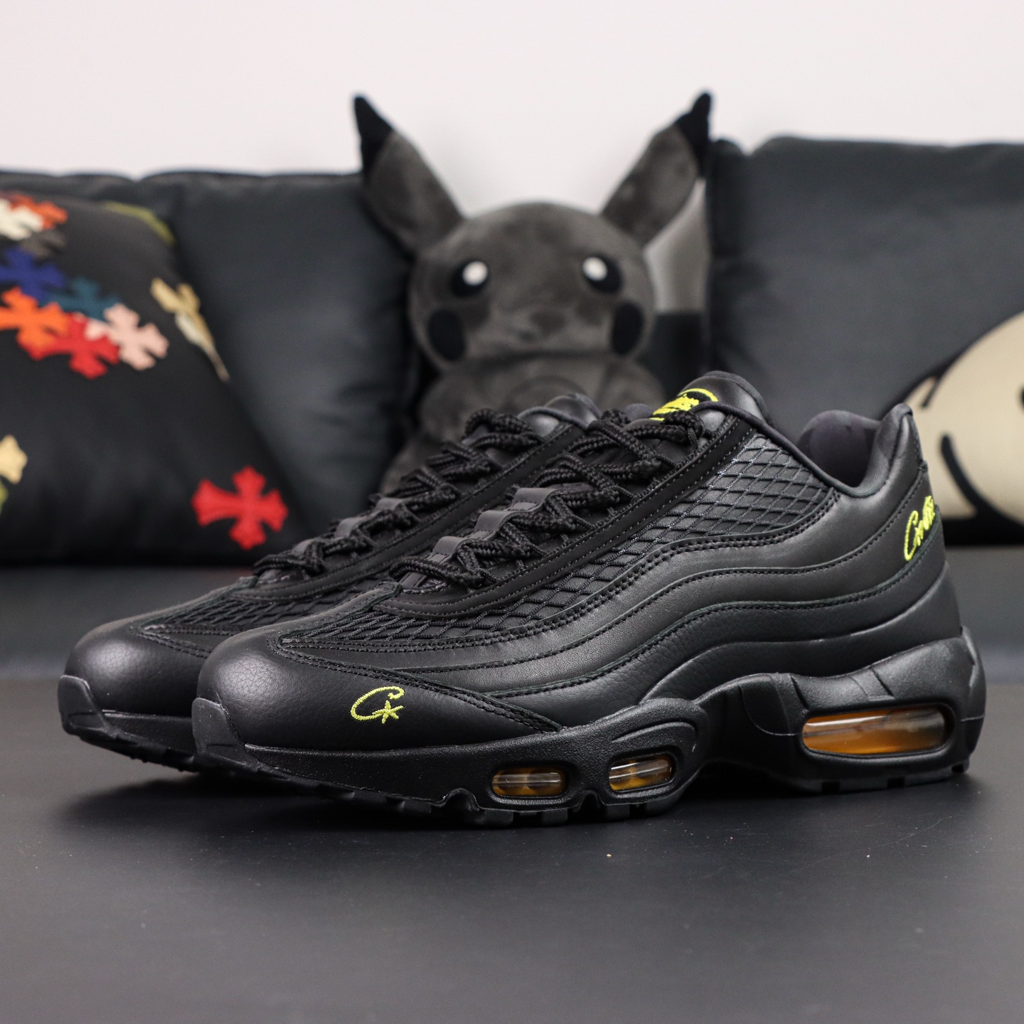 Corteiz x Nike Air Max 95: Black & Yellow Cushion Running Shoes for Men 1 i1755346436993 7366 0 0