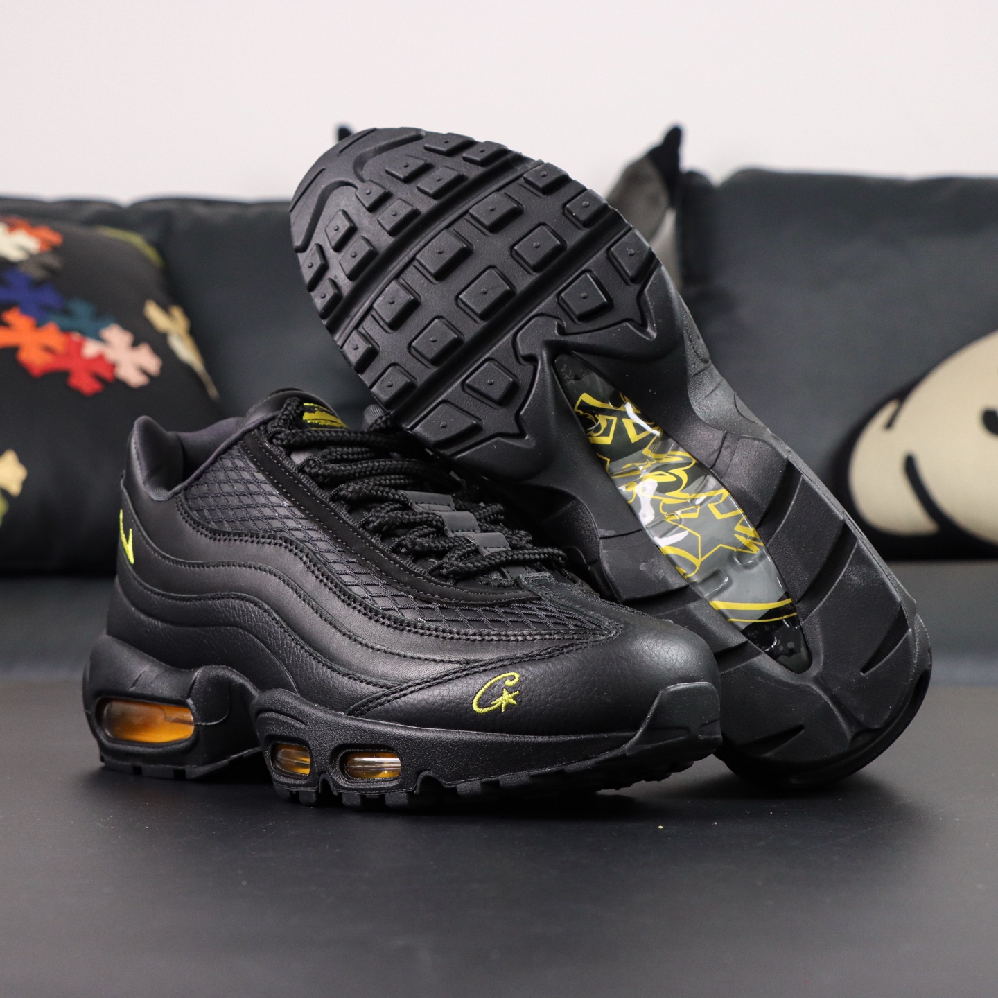 Corteiz x Nike Air Max 95: Black & Yellow Cushion Running Shoes for Men 3 i1755346438861 5887 0 2