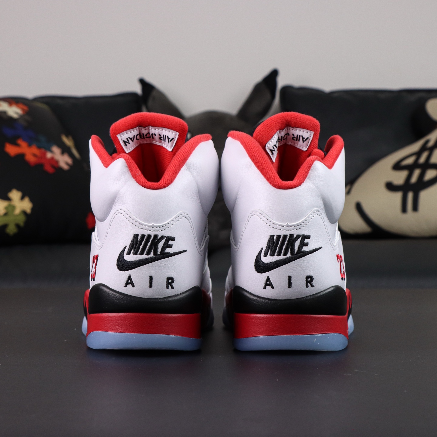 Air Jordan 5 Retro 'Fire Red' - Classic Style, Premium Comfort, Iconic Design 2 i1755686824194 7034 0 1