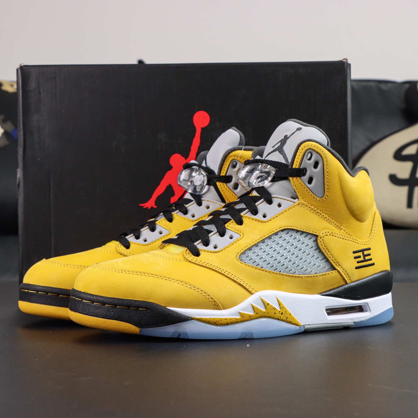 Air Jordan 5 Retro Tokyo T23 High-Top Sneakers - Yellow 5 i1756815355774 7937 0 3