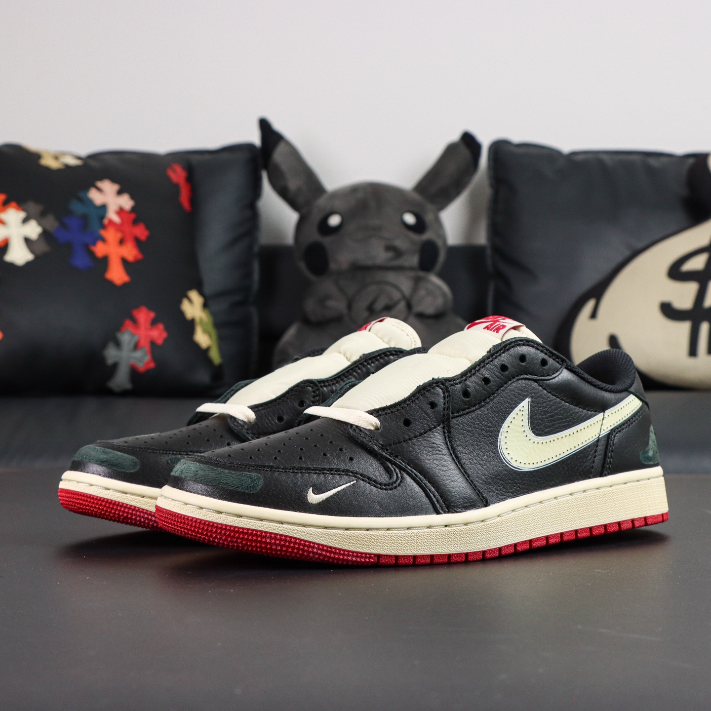 Nigel Sylvester x Air Jordan 1 Low OG 'Better With Time' - Black/White/Red 1 i1756815410726 4786 0 0