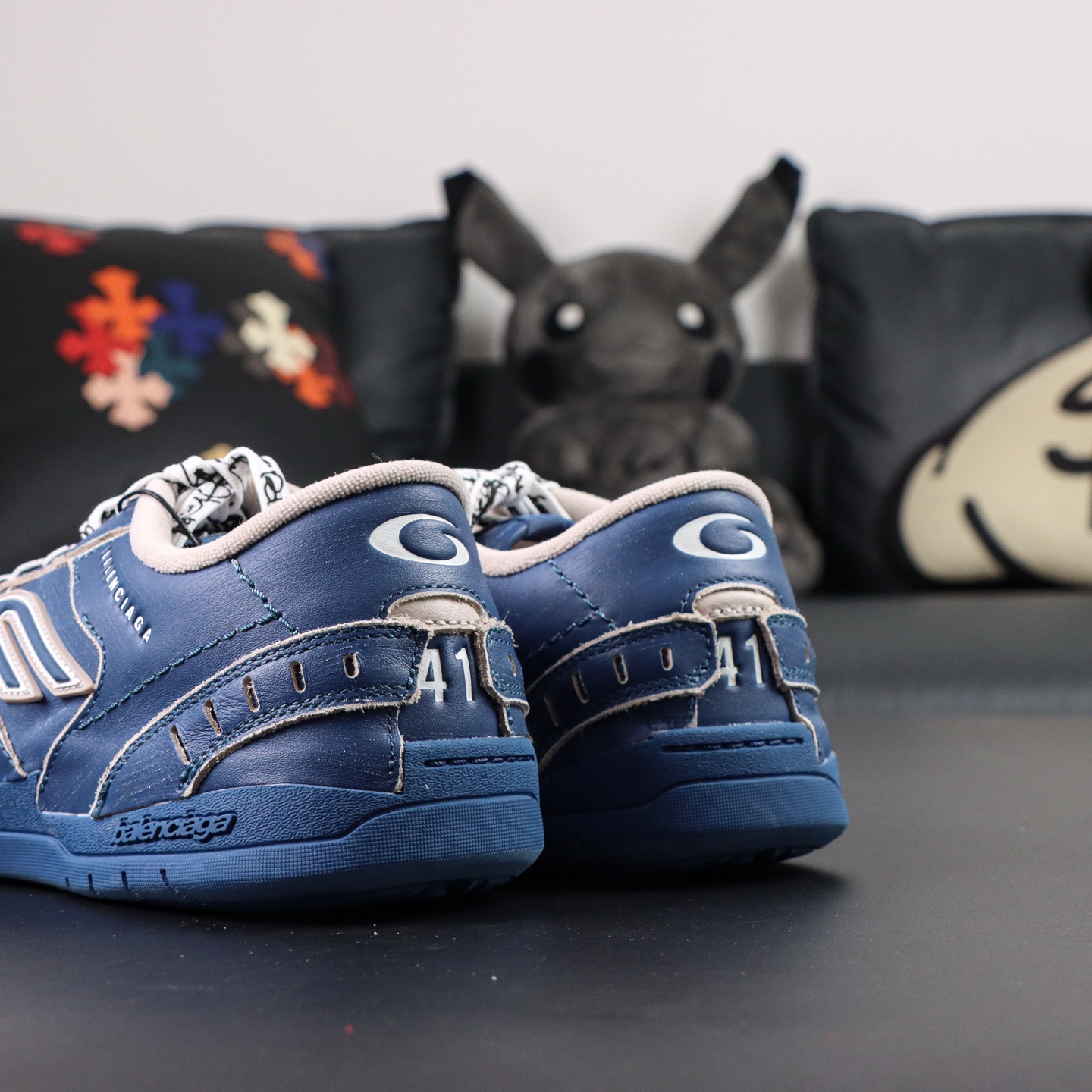 Balenciaga Hamptons Worn-Out Blue Leather Sneakers - Low Top Lace-Up Shoes 5 i1757319029053 4083 0 4
