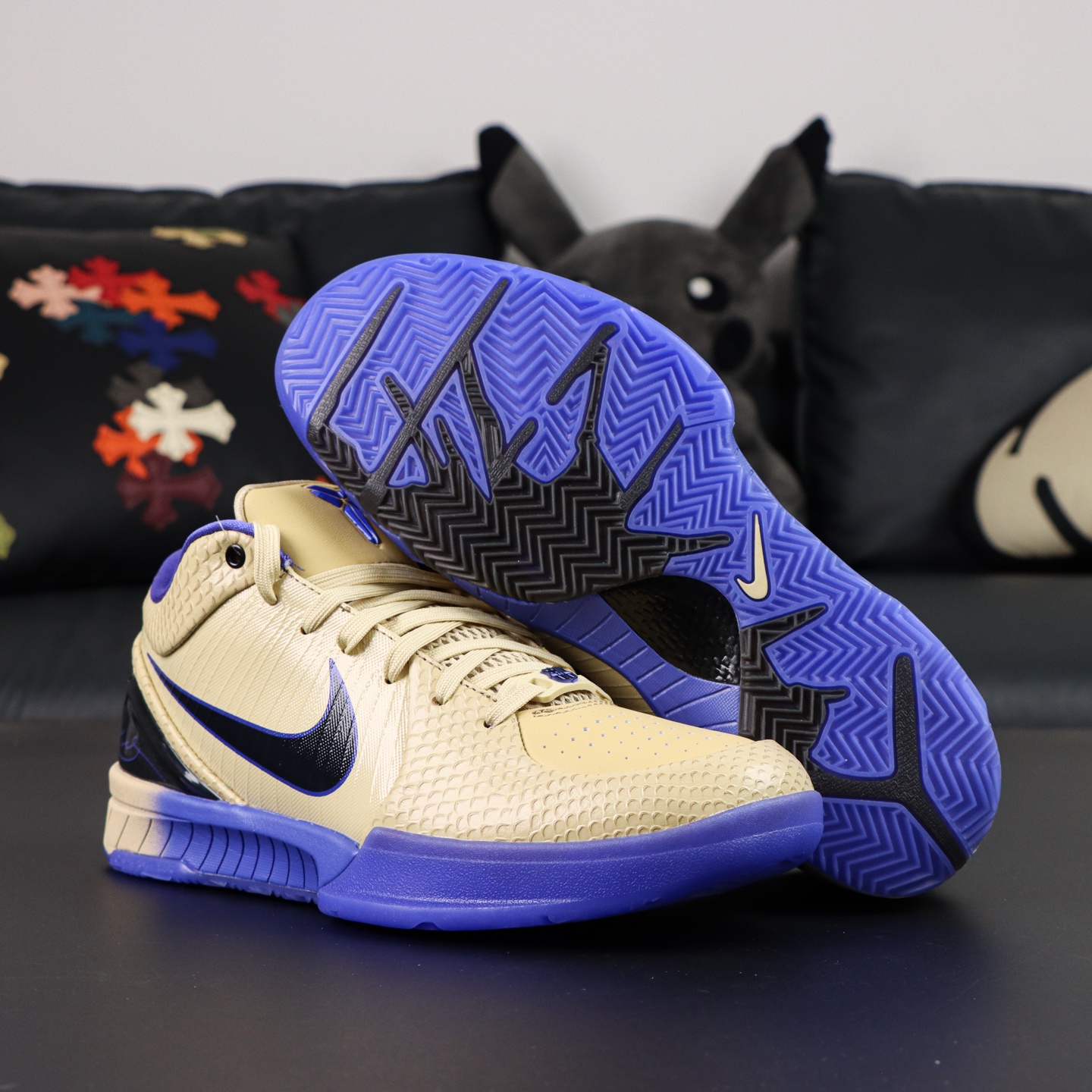 Nike Zoom Kobe 4 Protro FC Shoes Gold Black Purple Barcelona Edition 3 i1758022077048 596 0 2