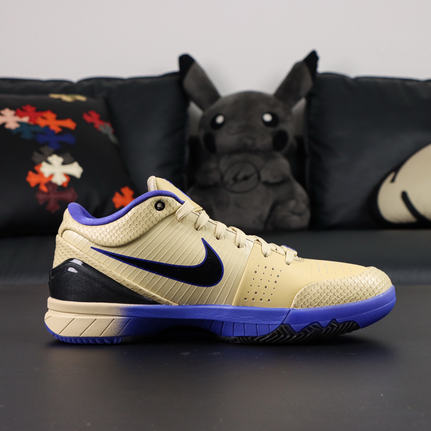 Nike Zoom Kobe 4 Protro FC Shoes Gold Black Purple Barcelona Edition 6 i1758022078737 6915 0 5