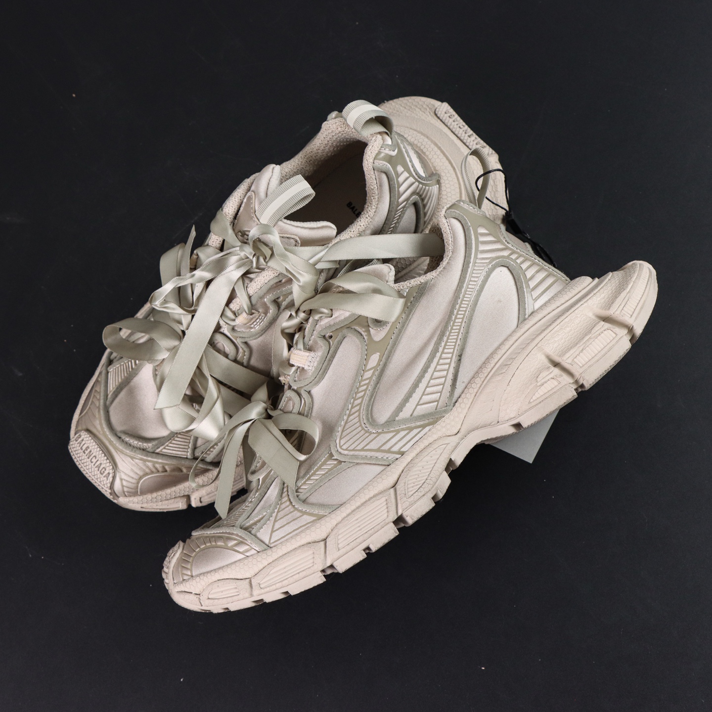 Balenciaga巴黎世家 3XL 磨损效果 圆头厚底系带老爹鞋S2纯原生产线出品 网面轻便型老爹鞋在