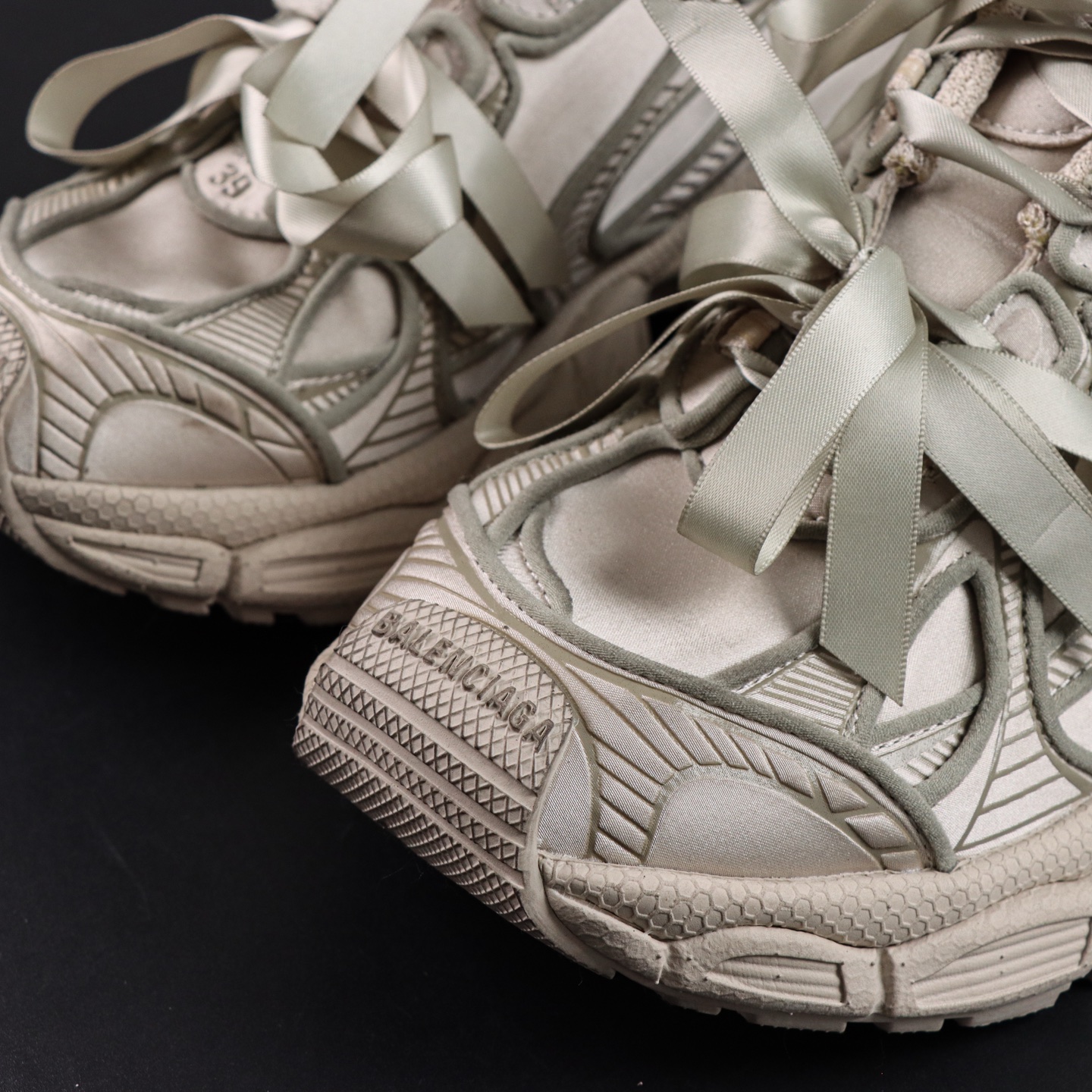 Balenciaga巴黎世家 3XL 磨损效果 圆头厚底系带老爹鞋S2纯原生产线出品 网面轻便型老爹鞋在