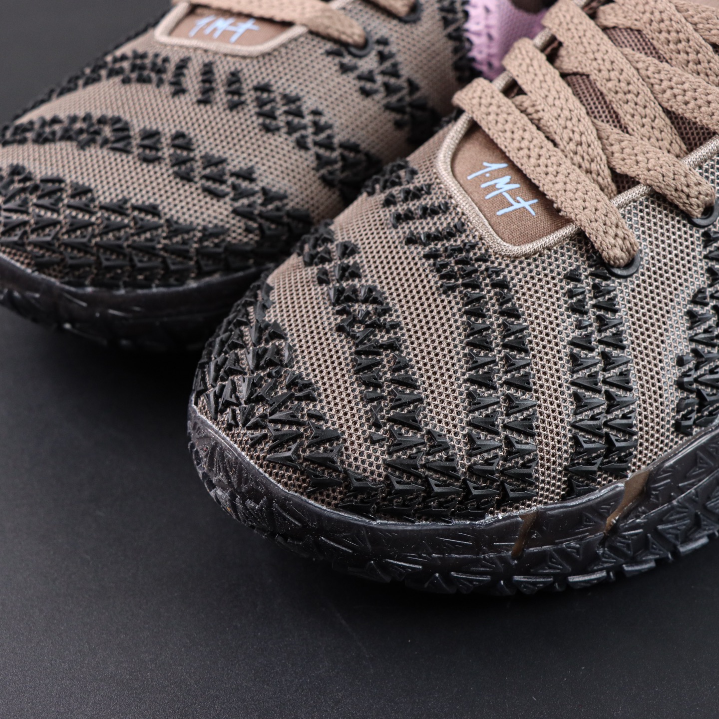 Nike Ja 3 莫兰特三代 篮球鞋 男款 棕黑粉重磅登场 历时半年全力打造实战体验天花板上限 再度提