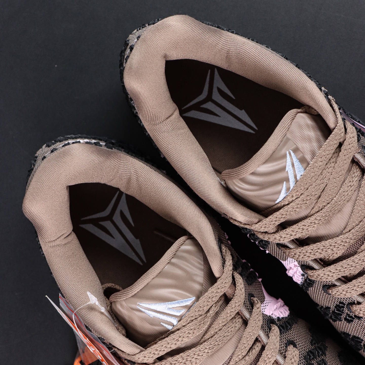 Nike Ja 3 莫兰特三代 篮球鞋 男款 棕黑粉重磅登场 历时半年全力打造实战体验天花板上限 再度提