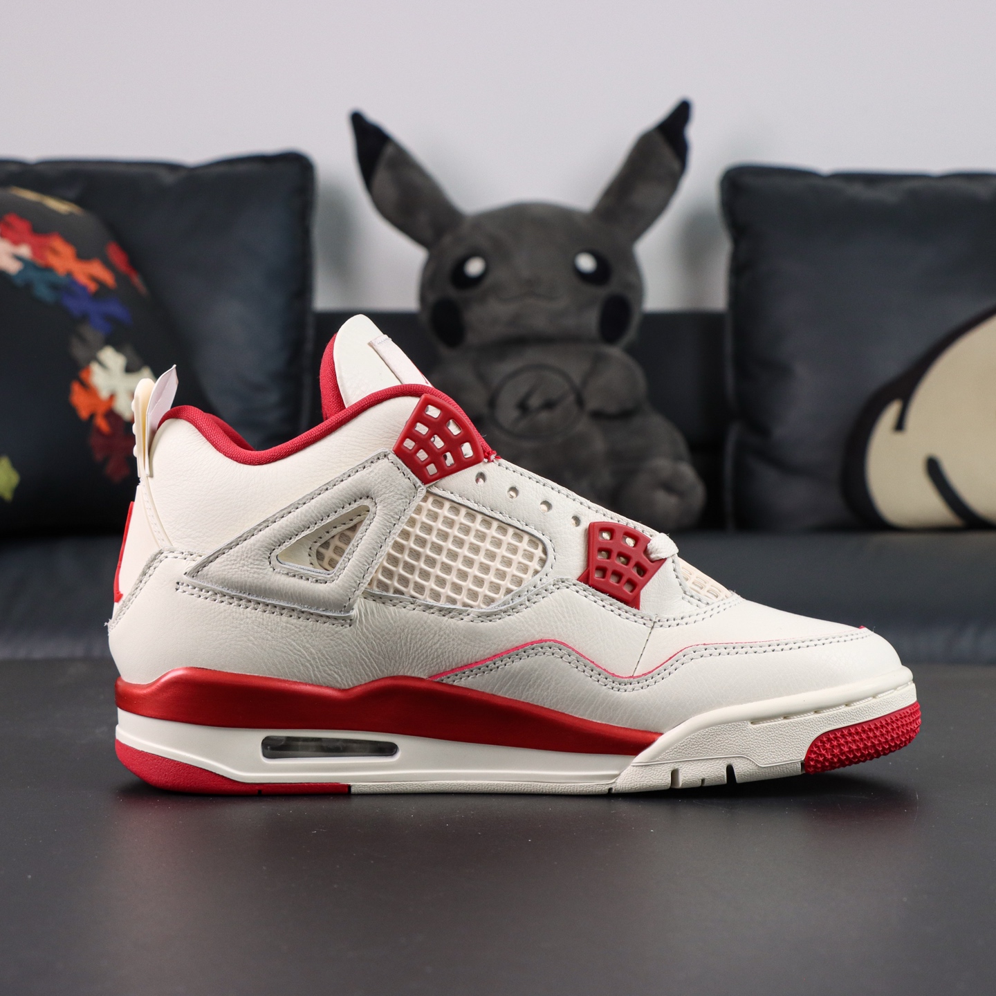 Air Jordan 4 Retro 