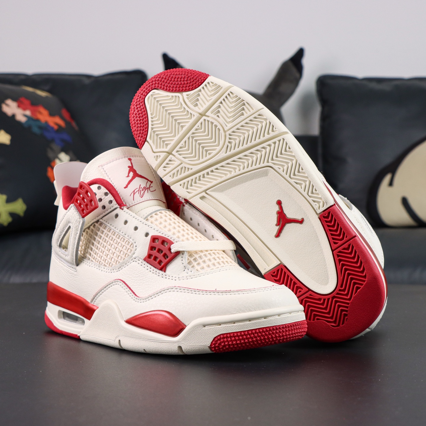 Air Jordan 4 Retro 
